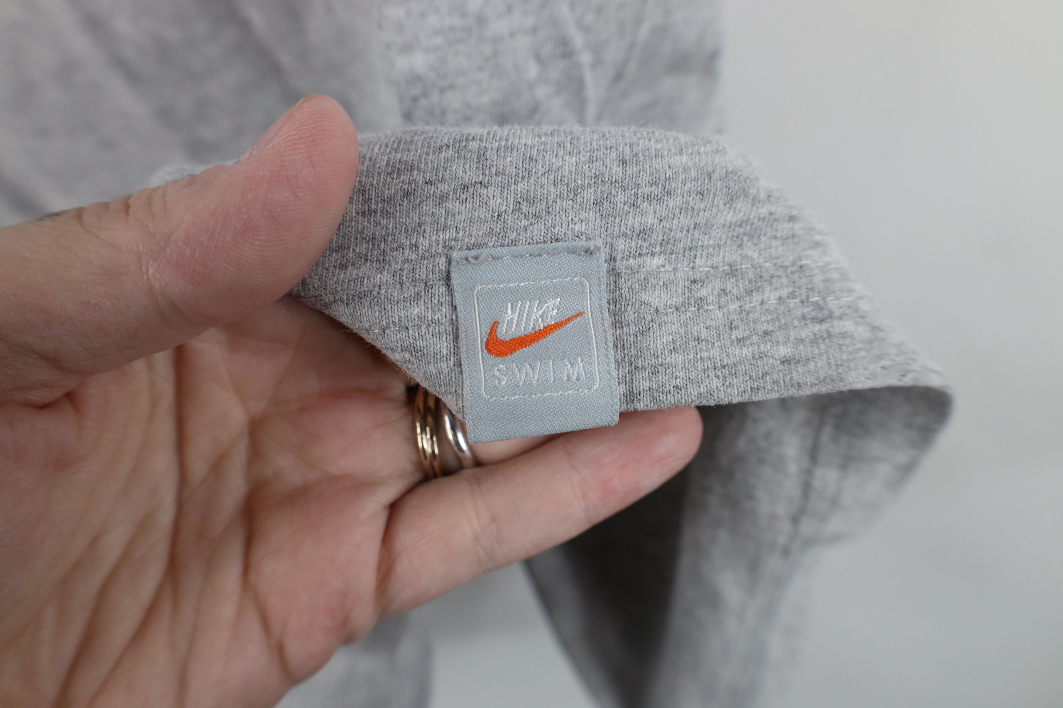 Nike Vintage Y2K Nike Swim Travis Scott Mini Swoosh T-Shirt Gray Size US L / EU 52-54 / 3 - 4 Thumbnail