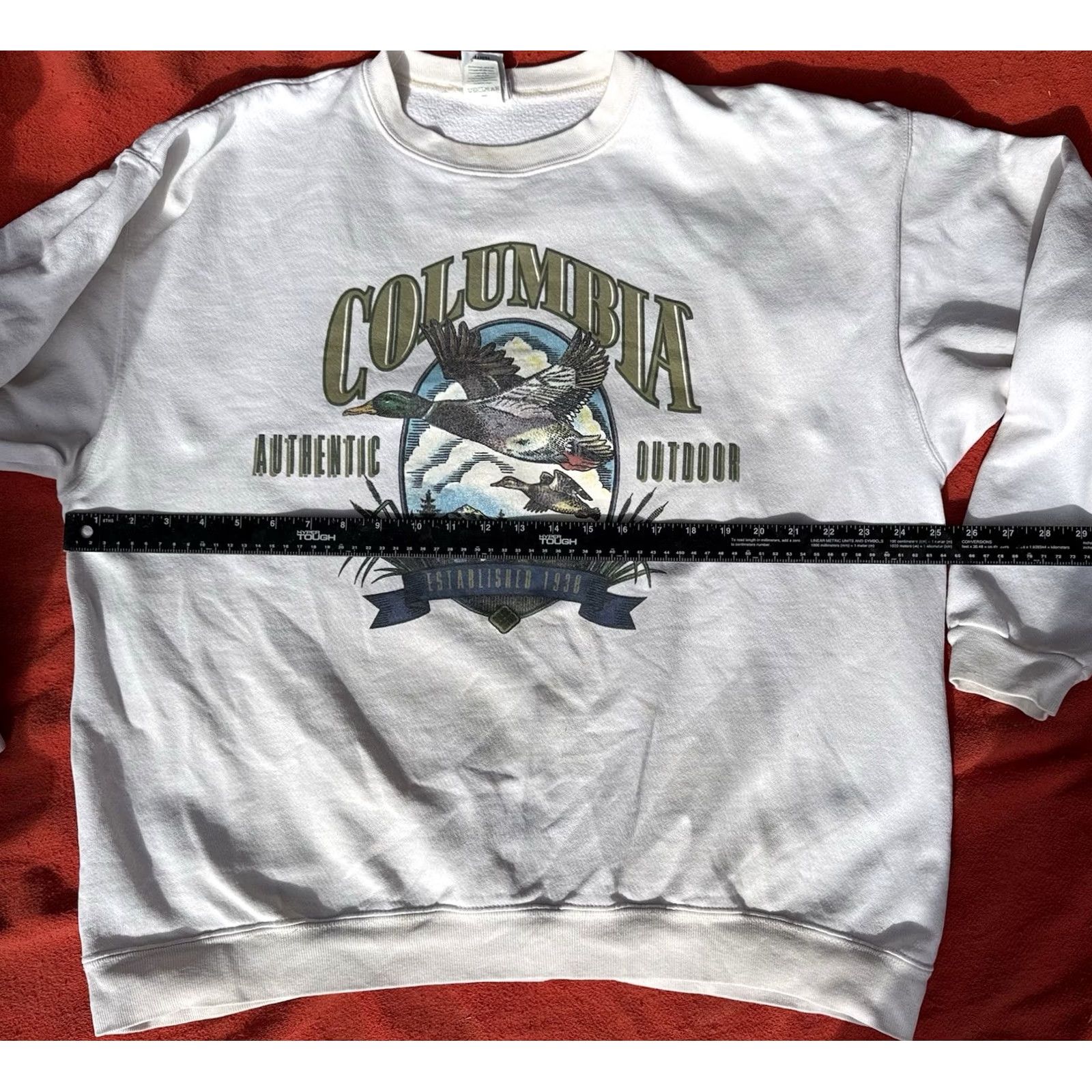 Vintage VINTAGE Columbia Sportswear Crewneck Sweatshirt Men’s XL White Duck Graphic Outdoor Vtg Size US XL / EU 56 / 4 - 5 Thumbnail