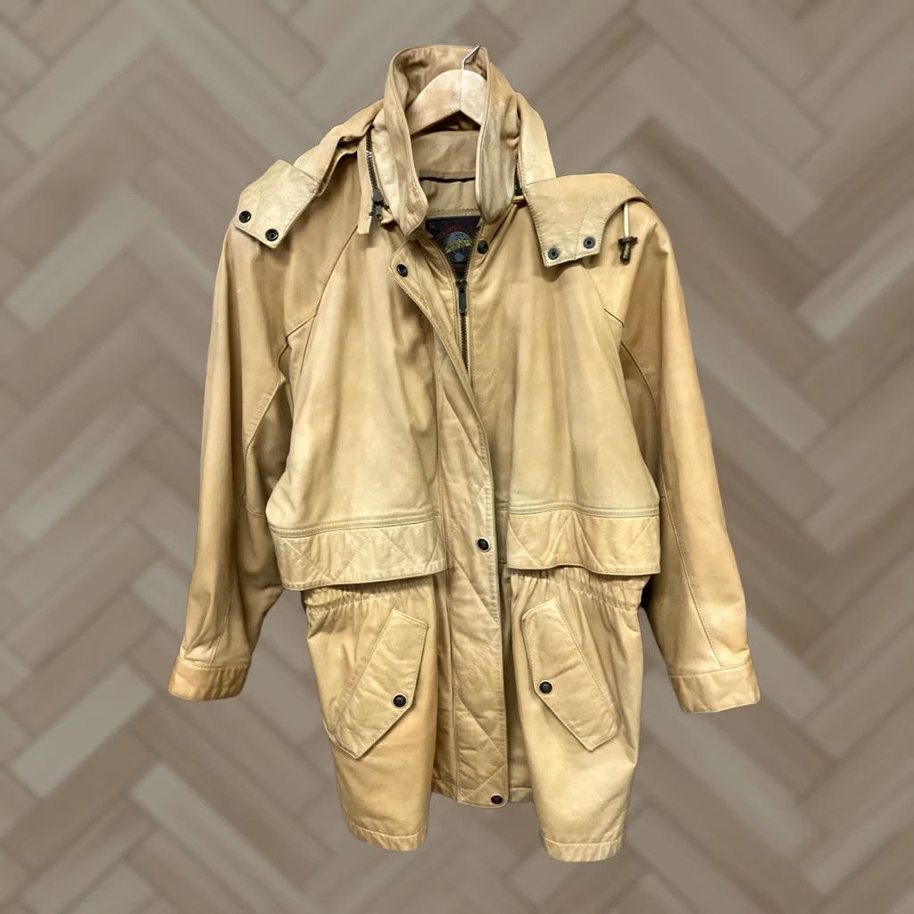 Vintage VINTAGE Wilsons Adventure Bound Real Leather Jacket Women M Brown Bomber Jacket Mens? Womens Size M / US 6-8 / IT 42-44 - 1 Thumbnail