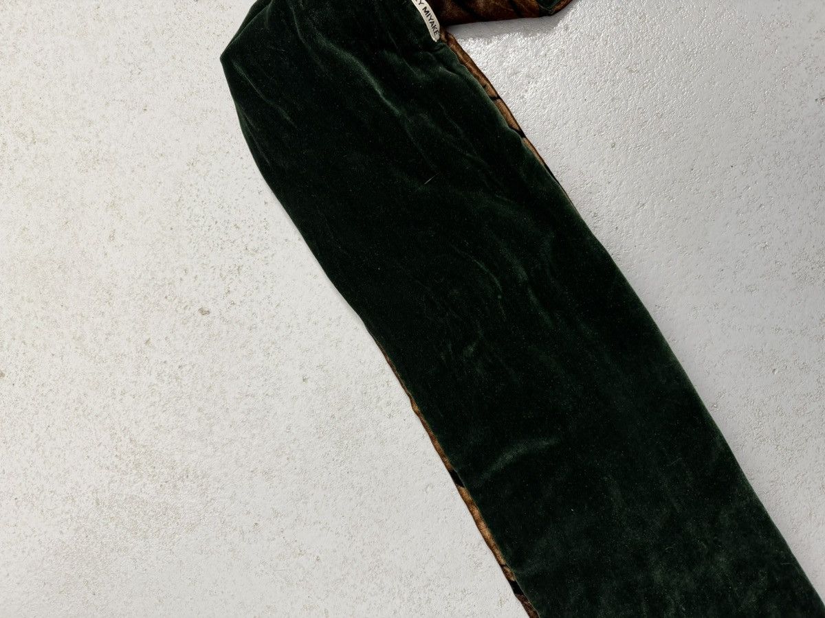 Issey Miyake Vintage Issey Miyake Velour Double Side Scarf Size ONE SIZE - 13 Thumbnail