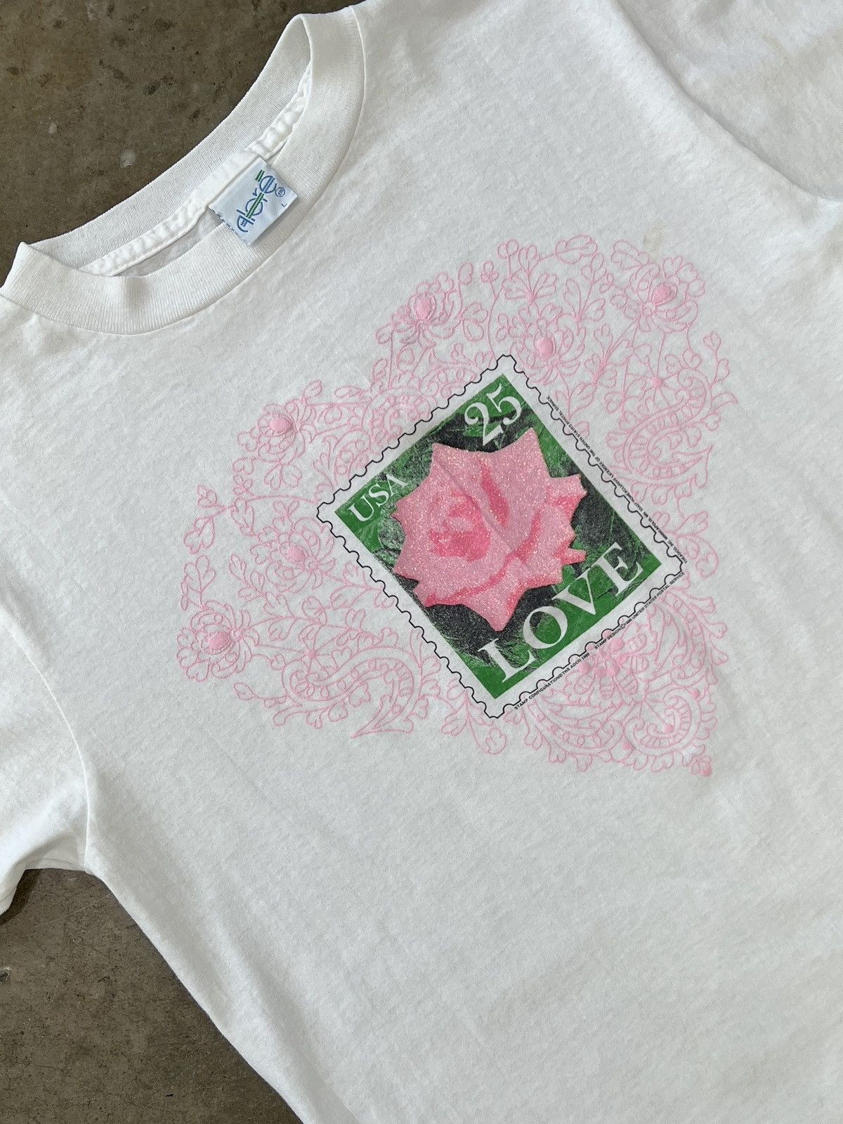 Vintage Vintage 1985 Love Rose Stamp ADCO Single Stitch Tee Large Size US L / EU 52-54 / 3 - 1 Thumbnail