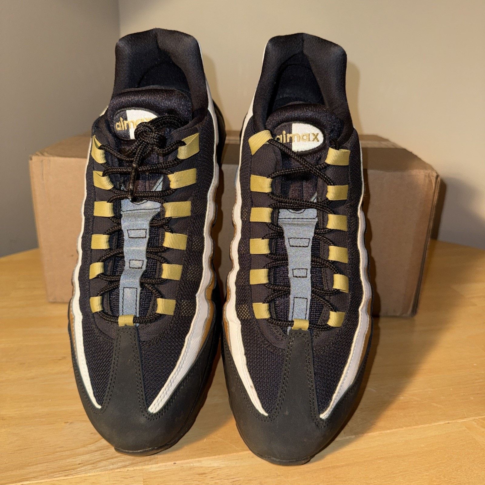 Nike Size 13 - Nike Air Max 95 Premium Metallic Gold No Box Size US 13 / EU 46 - 5 Thumbnail