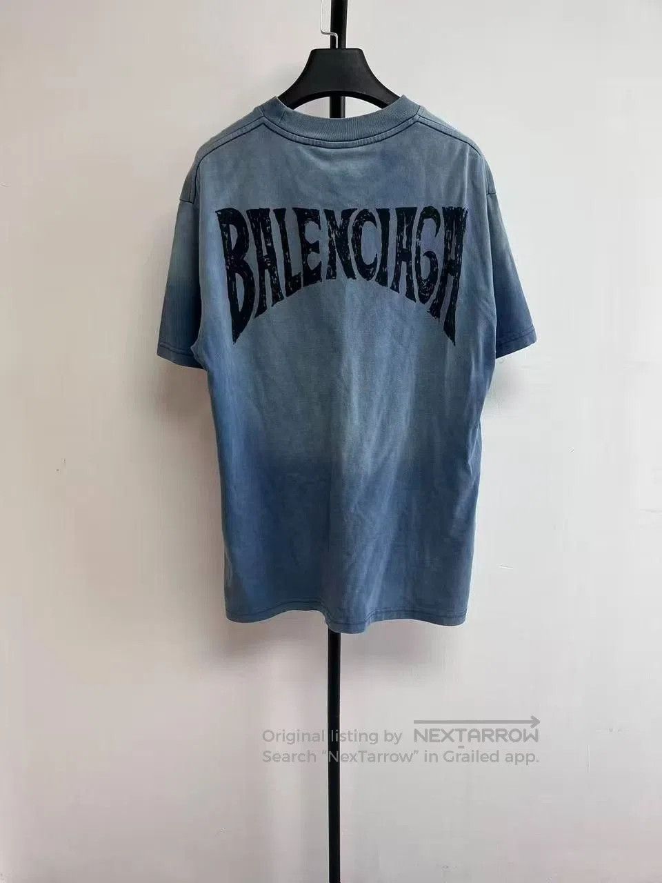 Balenciaga Balenciaga Men's Logo Embroidered Crewneck T-Shirt. Size US XS / EU 42 / 0 - 1 Thumbnail