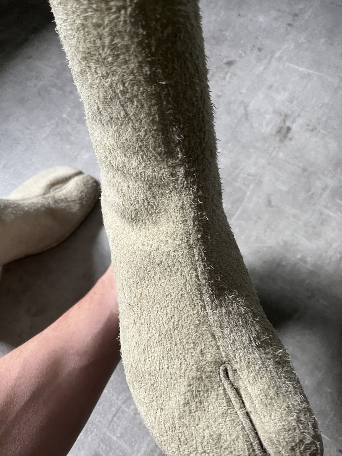 Maison Margiela Maison Margiela distressed look tabi heel fur boots Size US 10 / EU 43 - 19 Thumbnail