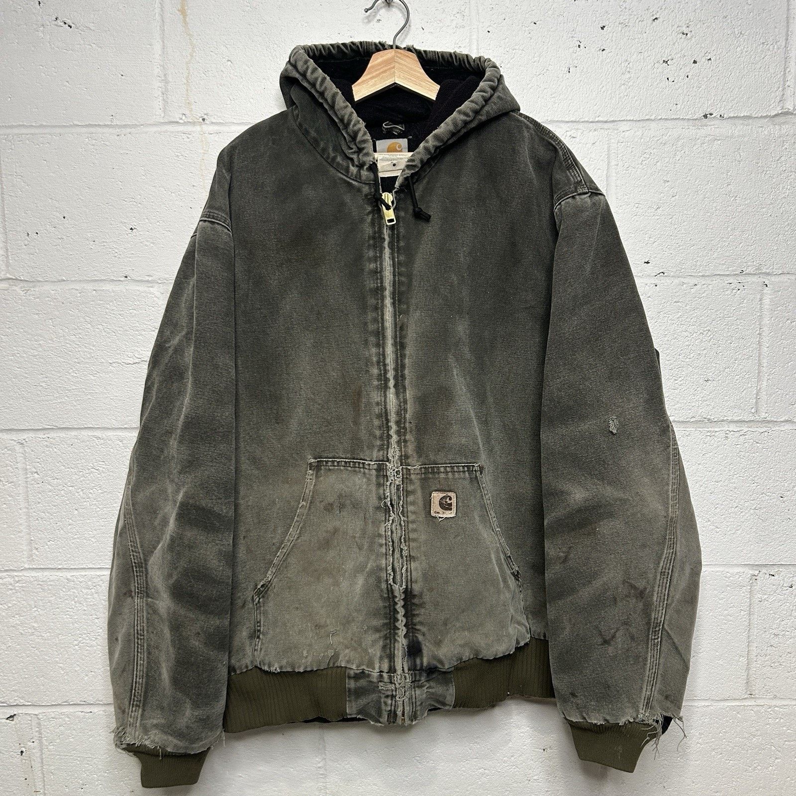 Carhartt Vintage Carhartt Quilted Active Jacket “Moss Green” J130 MOS Size US XL / EU 56 / 4 - 1 Thumbnail