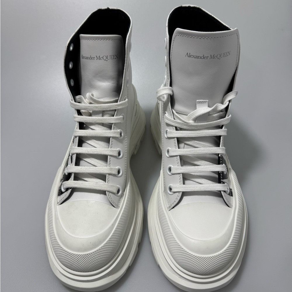Alexander McQueen Alexander McQueen Tread Slick Graffiti High-Top Sneakers Whi Size US 7.5 / EU 40-41 - 3 Thumbnail