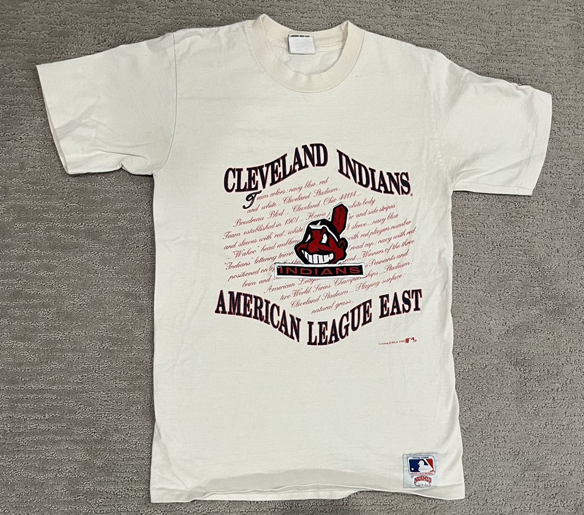 MLB × Nutmeg × Vintage Vintage 1992 Cleveland Indians Nutmeg MLB Tee Size US S / EU 44-46 / 1 - 1 Thumbnail