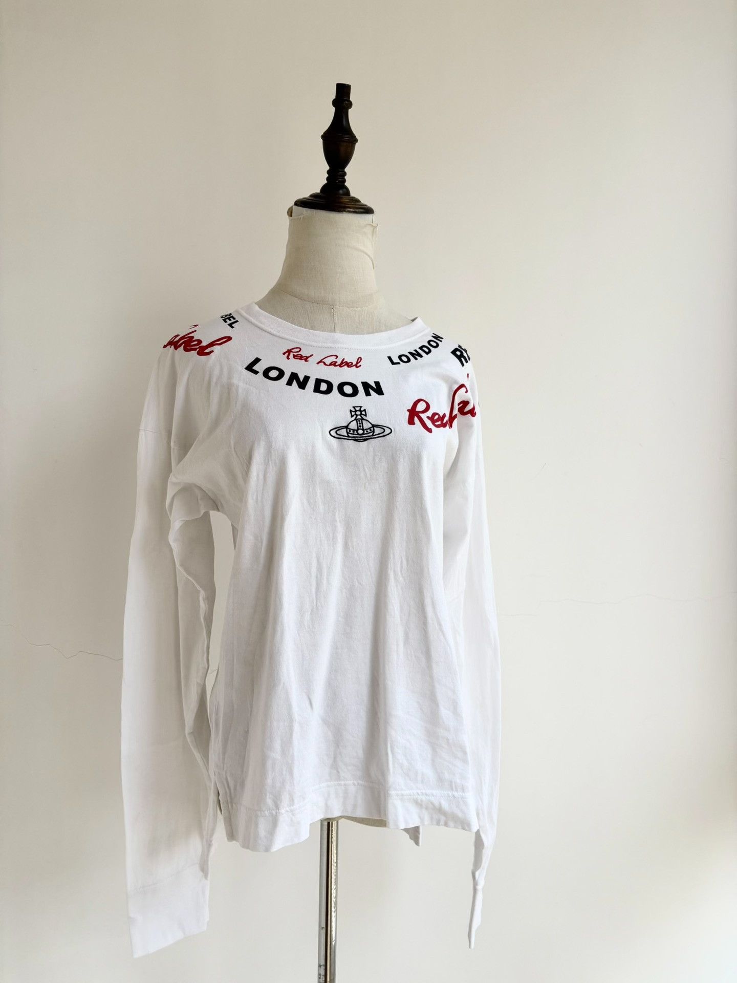 Vivienne Westwood Vivienne Westwood Red Label White Saturn Top Size M / US 6-8 / IT 42-44 - 1 Thumbnail