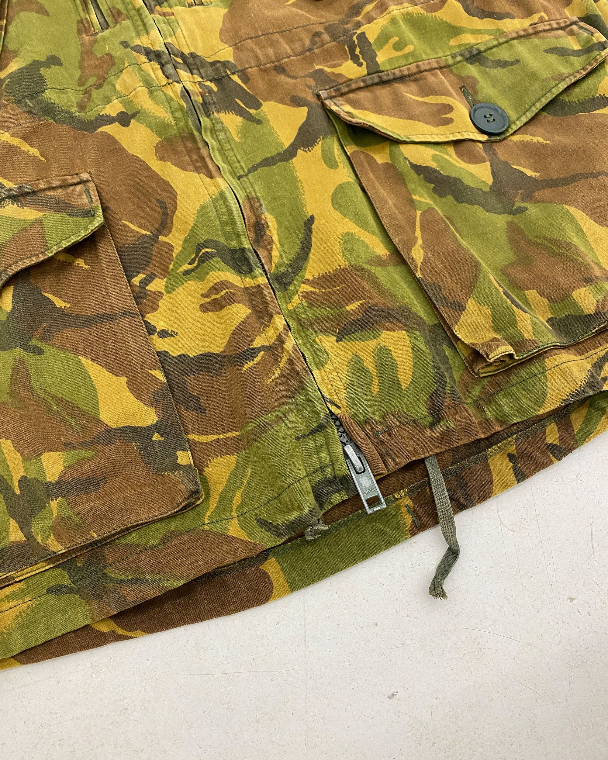 Vintage 1980s British Army DPM Smock Combat Camo Jacket Size US XL / EU 56 / 4 - 6 Thumbnail