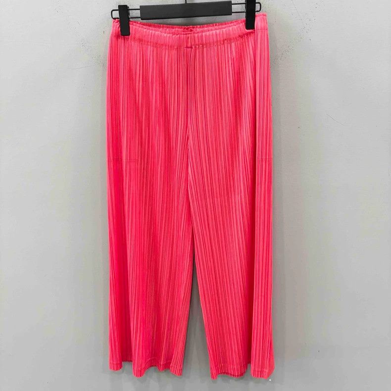 Issey Miyake Issey Miyake size:4 Pleated rose red trousers Size 31" - 1 Thumbnail