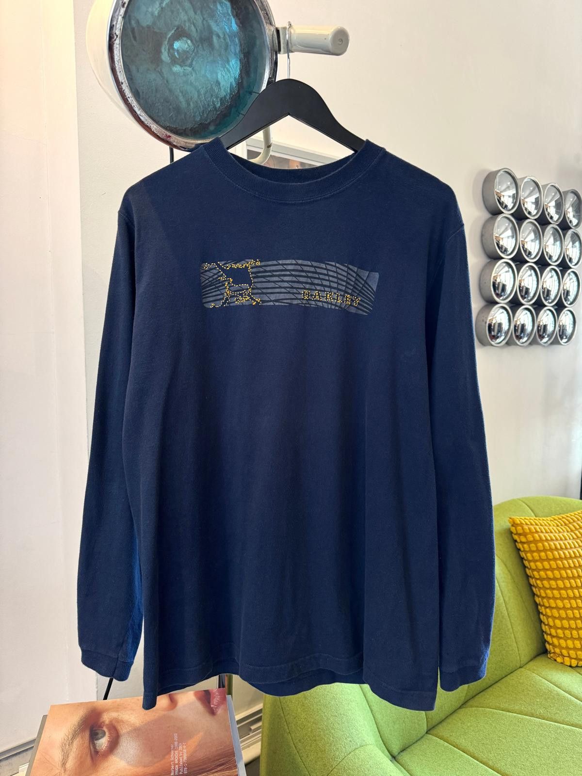 Oakley Early 2000’s Oakley Midnight Navy Longsleeve Size US M / EU 48-50 / 2 - 3 Thumbnail