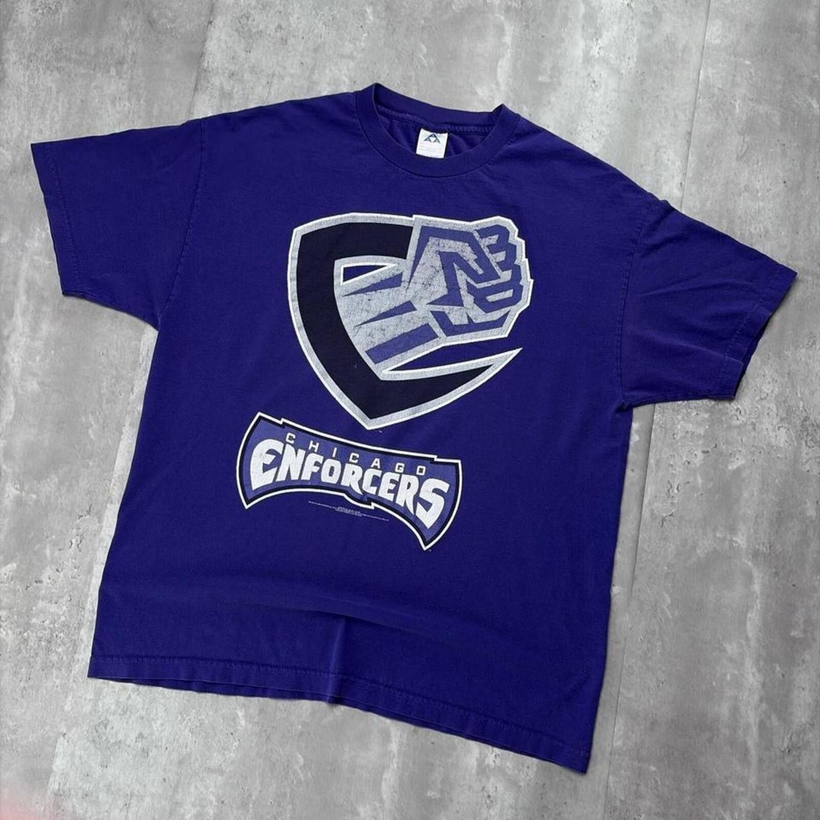 AAA Vintage XFL Chicago Enforcers Defunct Football T-Shirt Size US XL / EU 56 / 4 - 3 Thumbnail