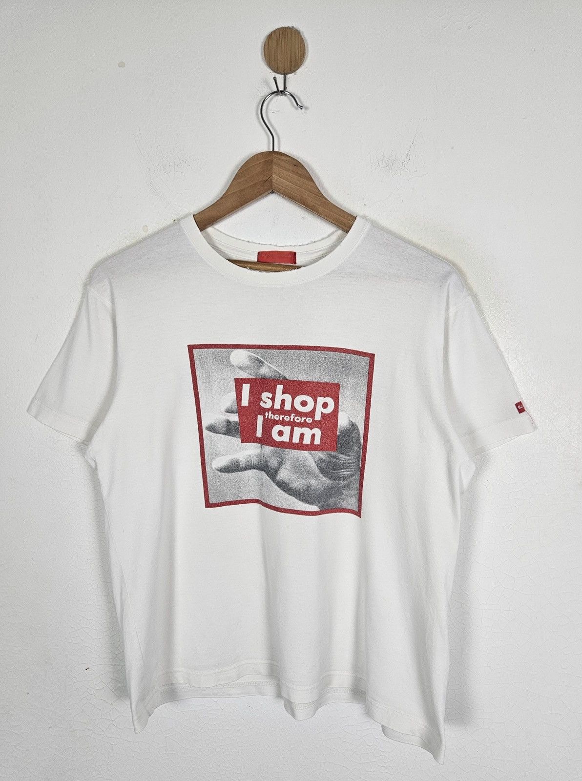 Barbara Kruger Barbara Kruger I Shop Therefore I Am shirt Size US M / EU 48-50 / 2 - 1 Thumbnail