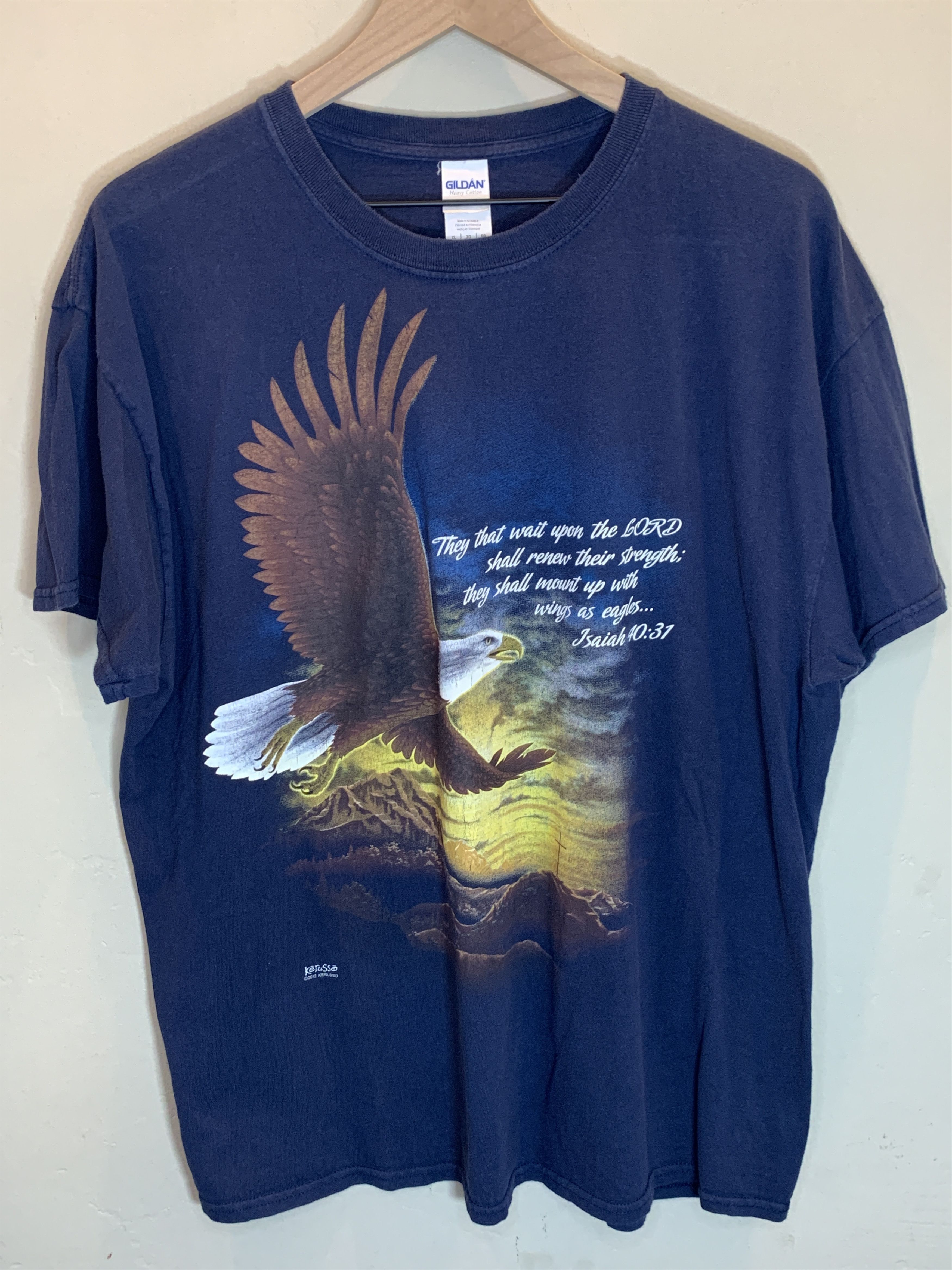 Vintage *RARE* Jesus Christ Wings As Eagles Isaiah 40:31 Art T-Shirt Size US XL / EU 56 / 4 - 1 Thumbnail