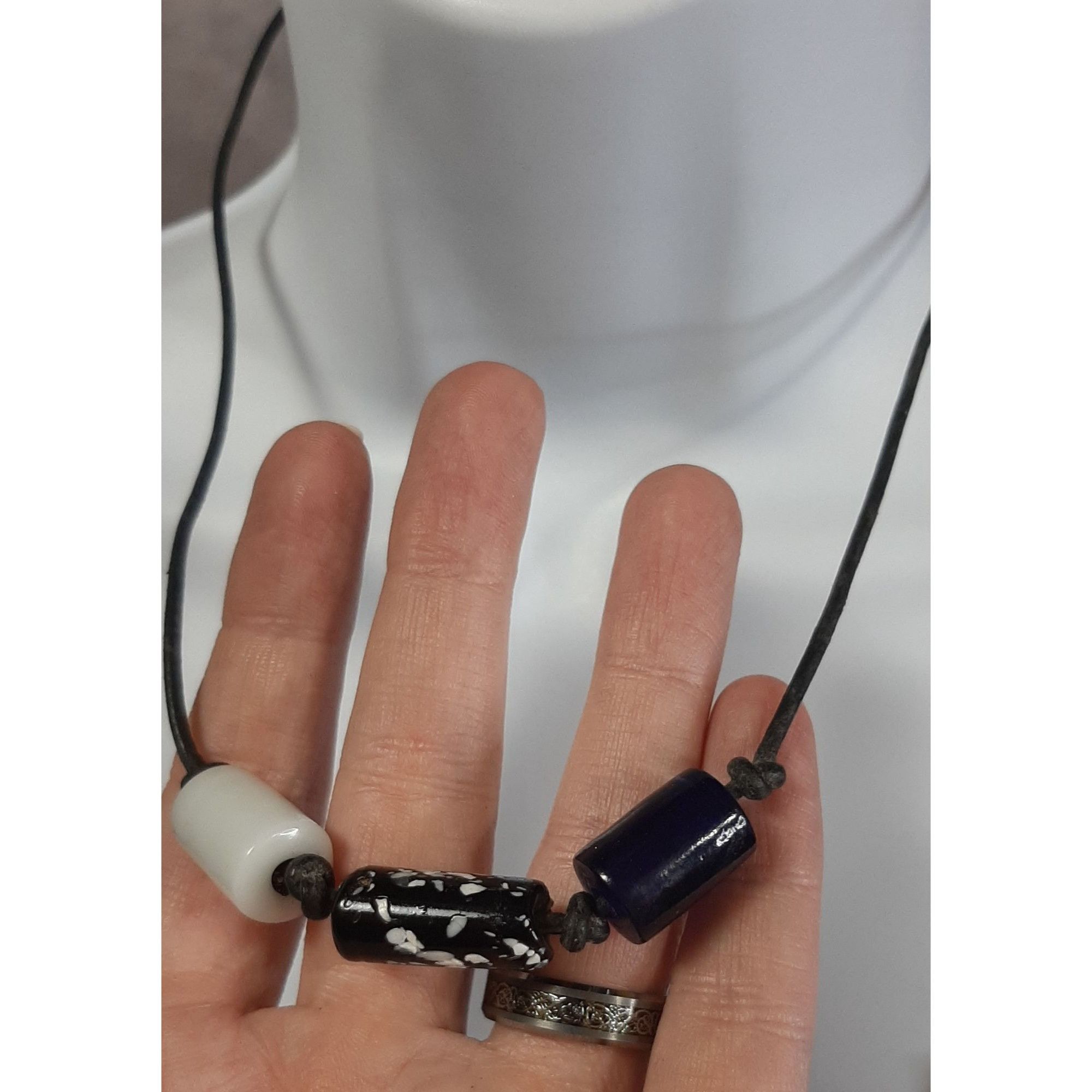 Handmade Handmade Chunky Black And White Beaded Necklace On Black Cor Size ONE SIZE - 2 Thumbnail