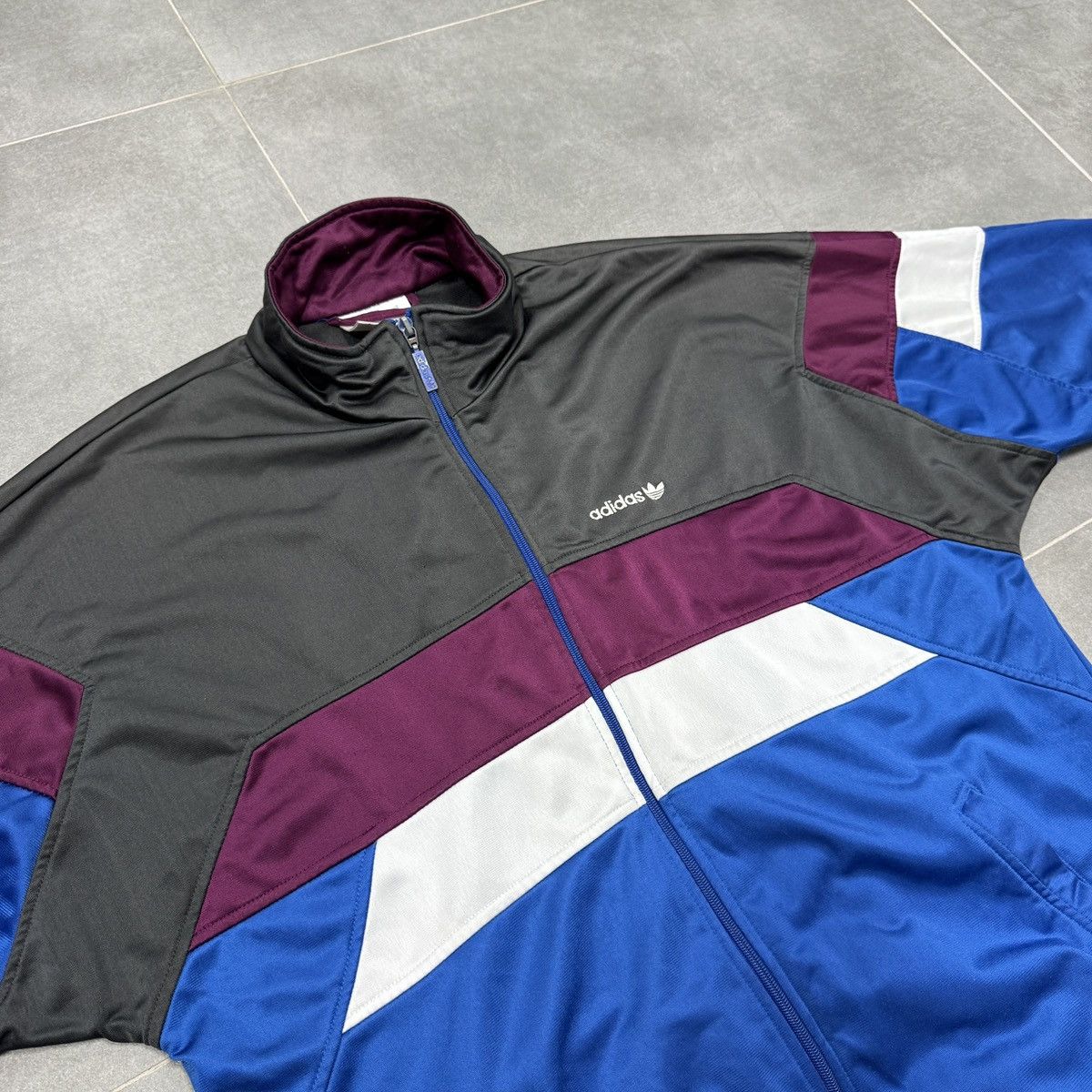 Adidas Vintage Adidas Track Jacket Retro 90s Men Size M Size US M / EU 48-50 / 2 - 7 Thumbnail