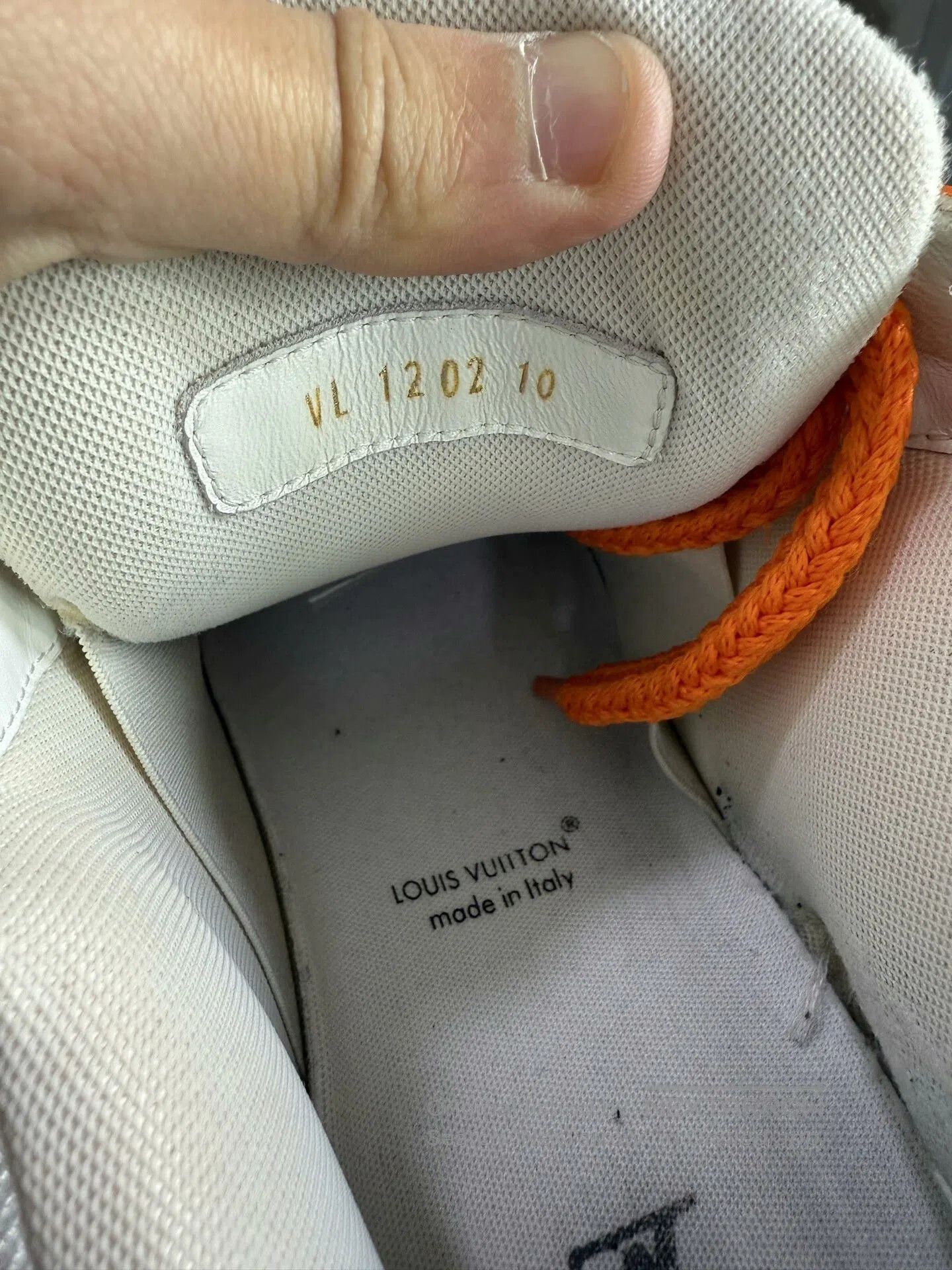 Louis Vuitton Louis Vuitton Trainer White Orange Men's. Size US 10 / EU 43 - 5 Thumbnail