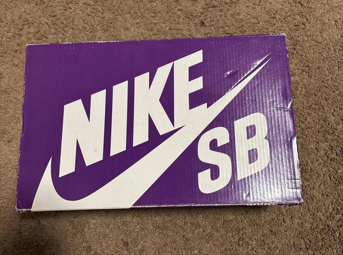 Nike SB Dunk Low Pro SB Fruity Pack-Cherry' Size US 8.5 / EU 41-42 - 8 Thumbnail