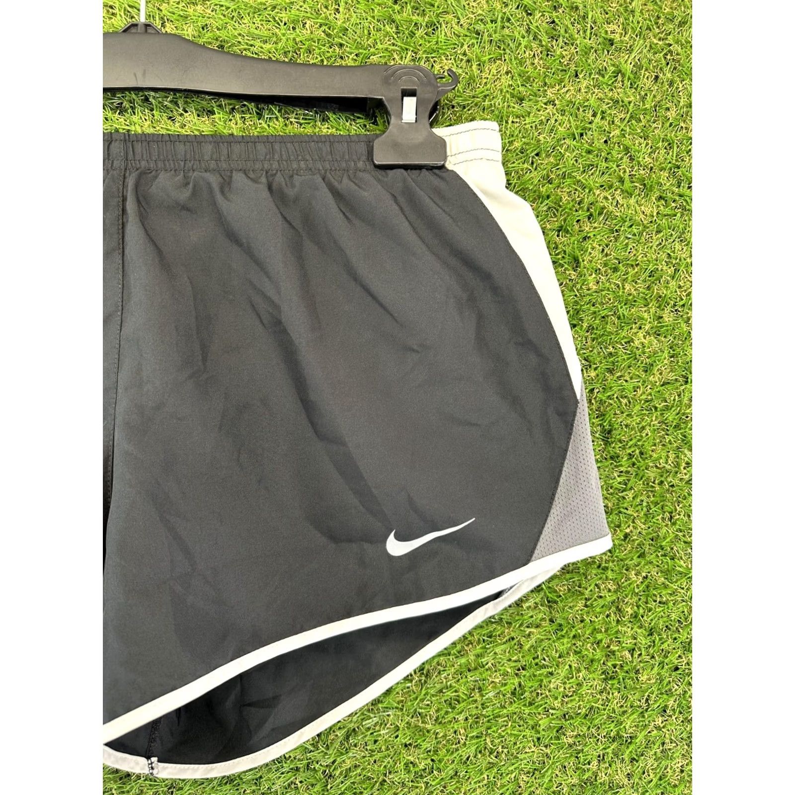 Nike NIKE W DRY SHORTS Women Training Run Running Sport Shorts L Red Navy Blue Nike Dri-FIT Trainers & Workout Shorts Women Size 36" / US 14 / IT 50 - 5 Thumbnail