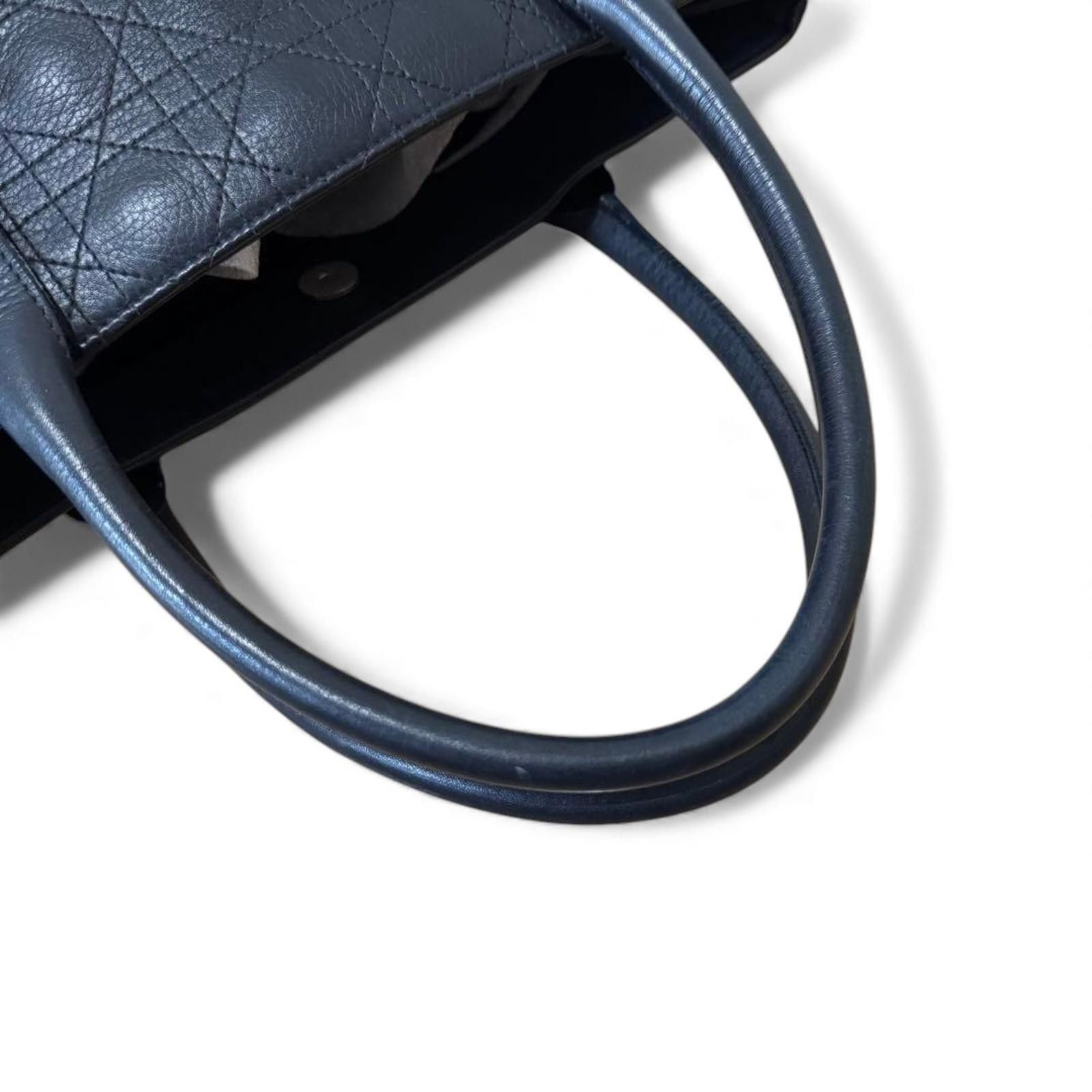 Dior Dior - Black Leather Handbag with Silver 'D' Buckles Size ONE SIZE - 4 Thumbnail