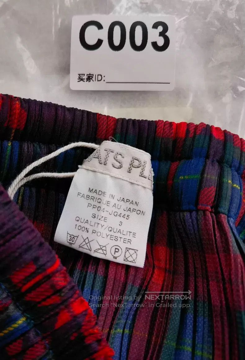 Issey Miyake Issey Miyake size:3 Plaid Red Skirt Size 22" - 2 Thumbnail