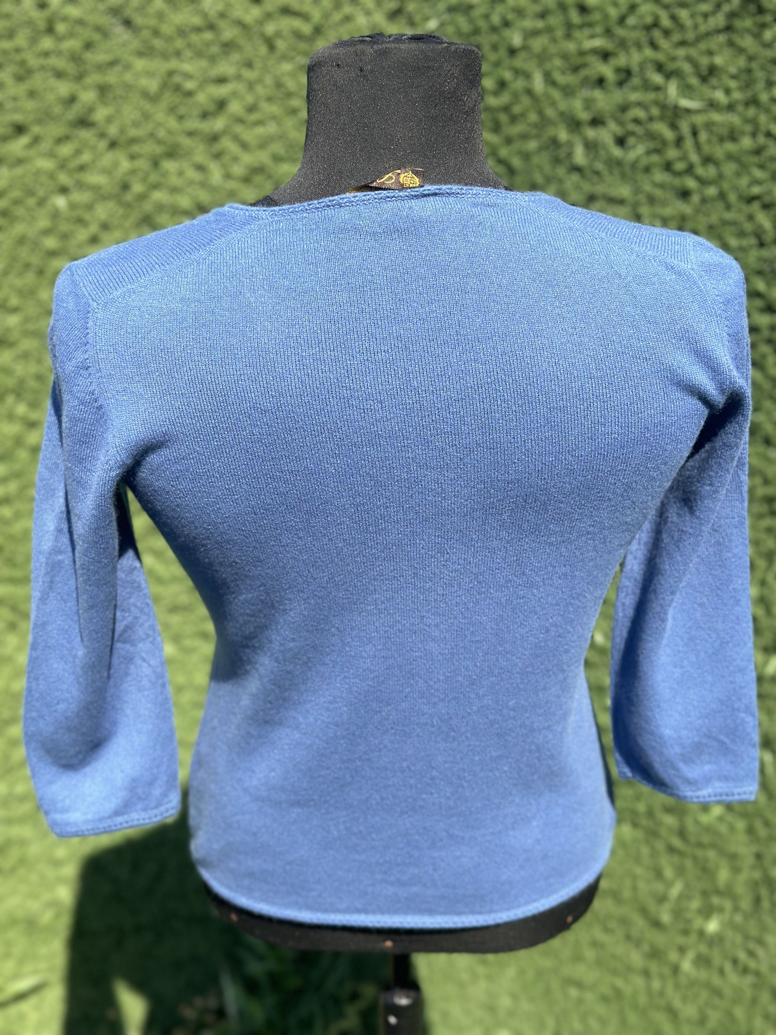 Loro Piana Low V Neck Knit Loro Piana Cashmere Slim Pullover Size 44 Size M / US 6-8 / IT 42-44 - 9 Thumbnail