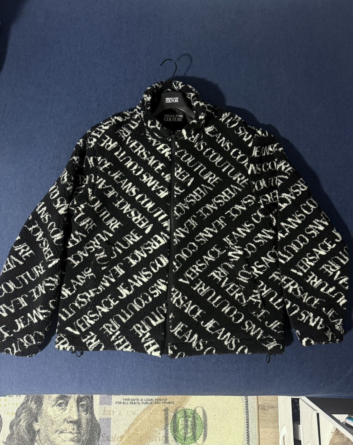 Versace Jeans Couture 399 Size US XL / EU 56 / 4 - 2 Thumbnail