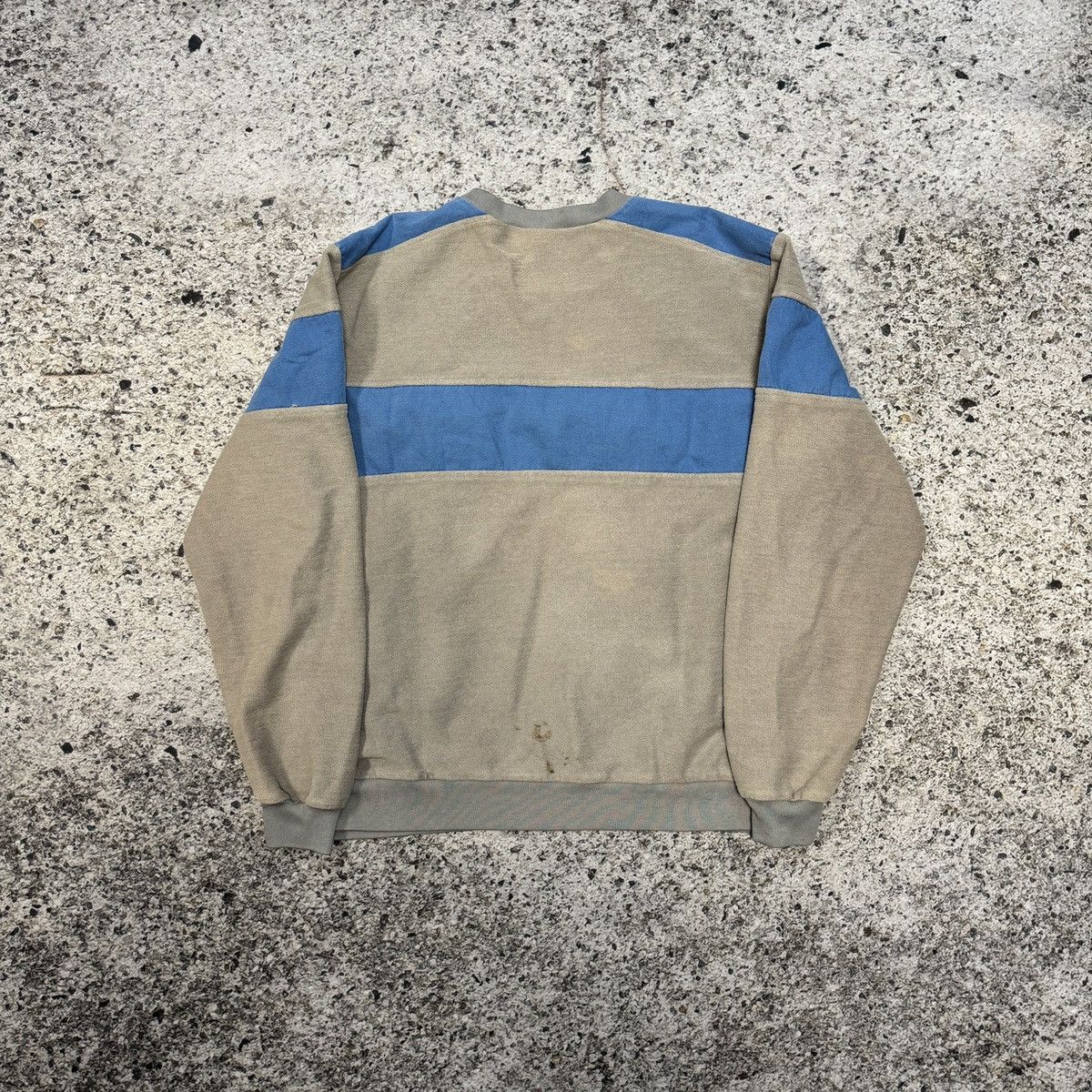 Nike 80s Nike Thrashed Faded Distressed Sweatshirt Size US XL / EU 56 / 4 - 2 Thumbnail
