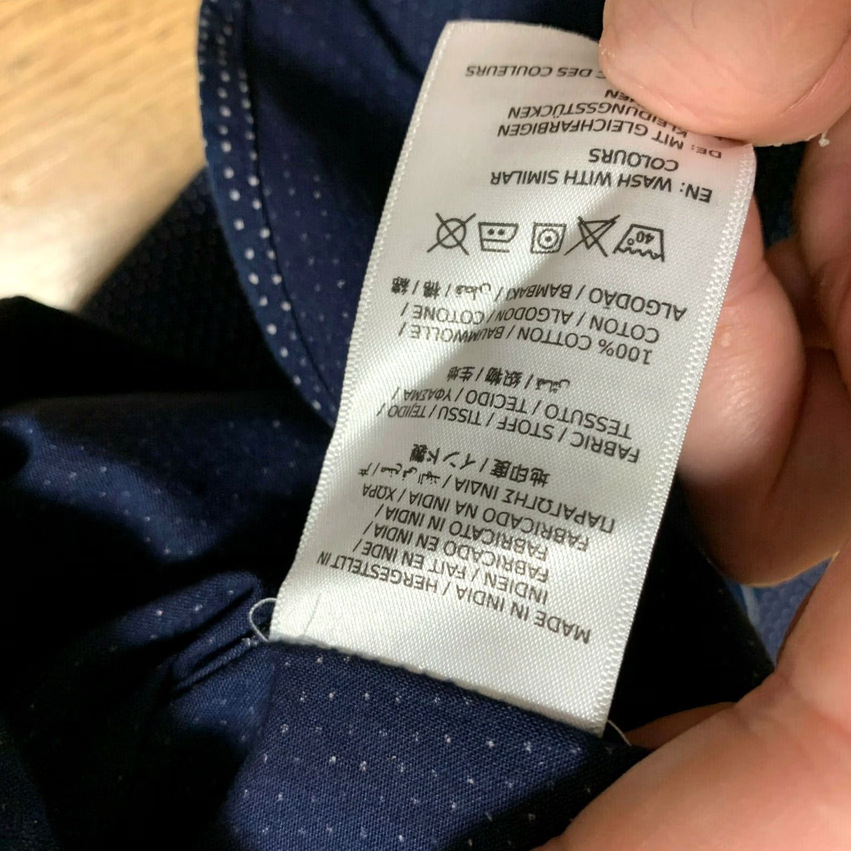 Gant GANT Mens Shirt Long Sleeve Indigo Fitted Size S Shirt Men Blue Cotton Logo Button-Up 90s? No Vintage GANT Mens Shirt Long Sleeve Indigo Fitted Size S Size US S / EU 44-46 / 1 - 8 Thumbnail