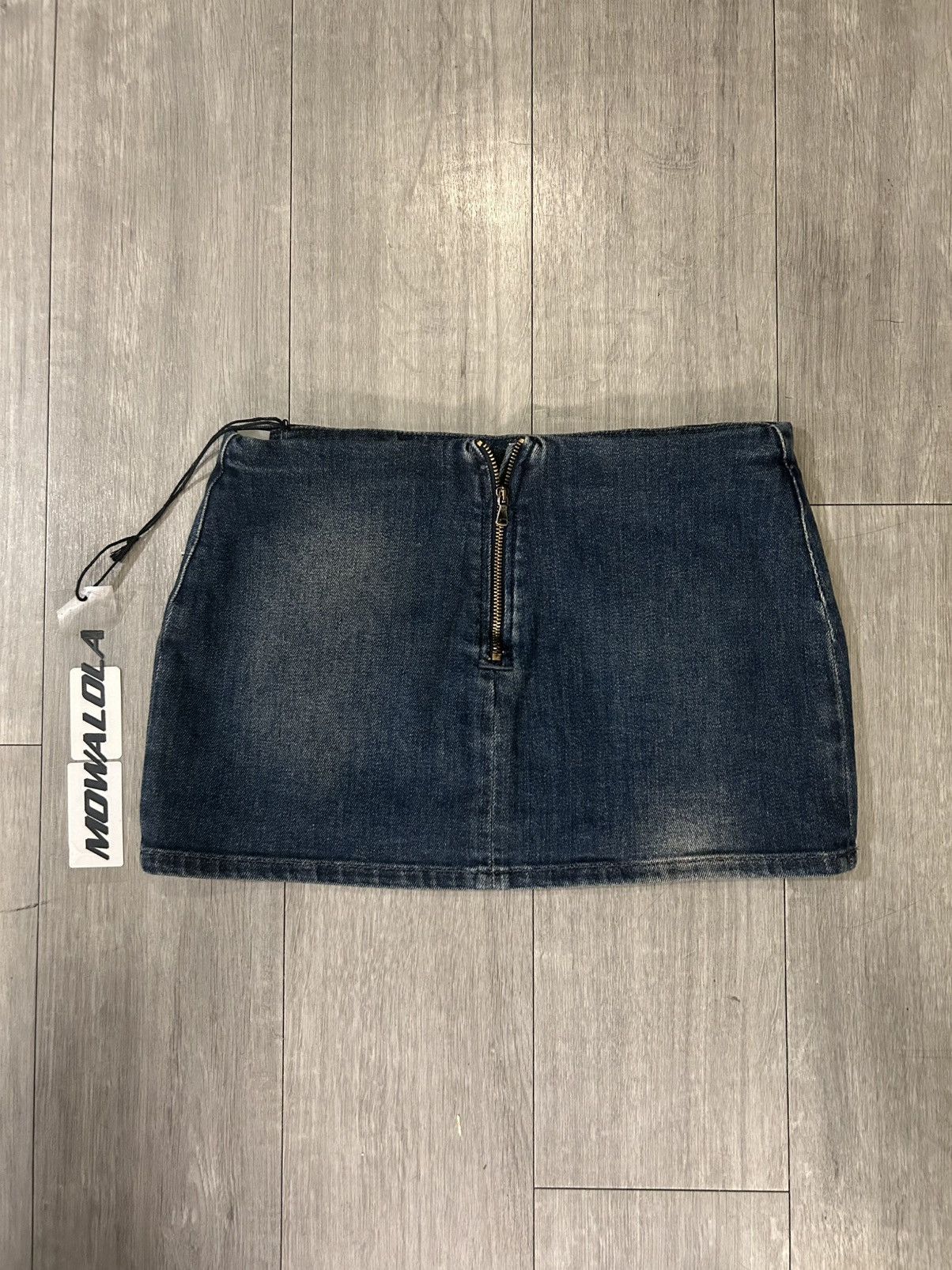 Mowalola EMBOSSED DENIM MINI SKIRT Size 28" / US 6 / IT 42 - 5 Thumbnail