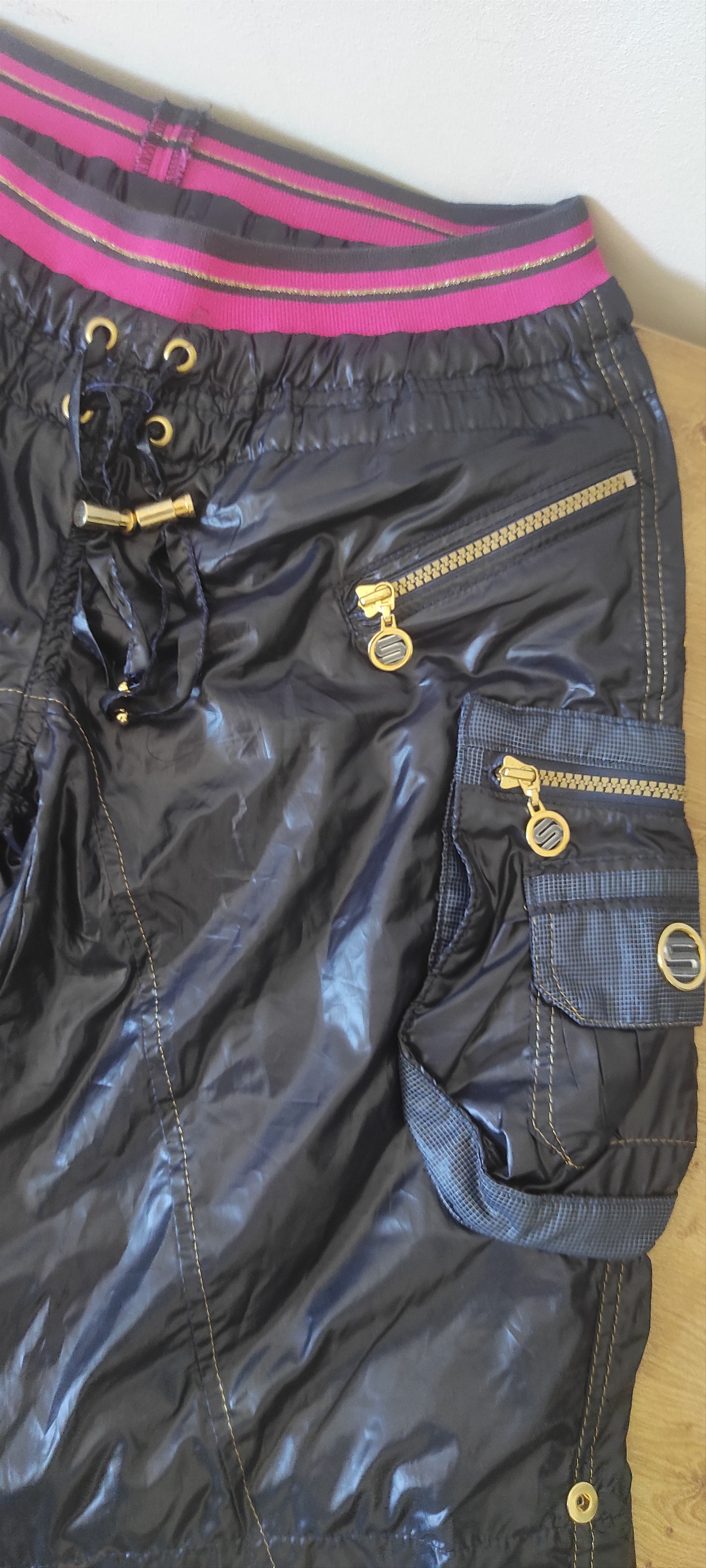 Sportalm Kitzbuhel Sportalm Vintage Capri Cargo Shorts Y2K | Multi Pocket Size 26" / US 2 / IT 38 - 15 Thumbnail