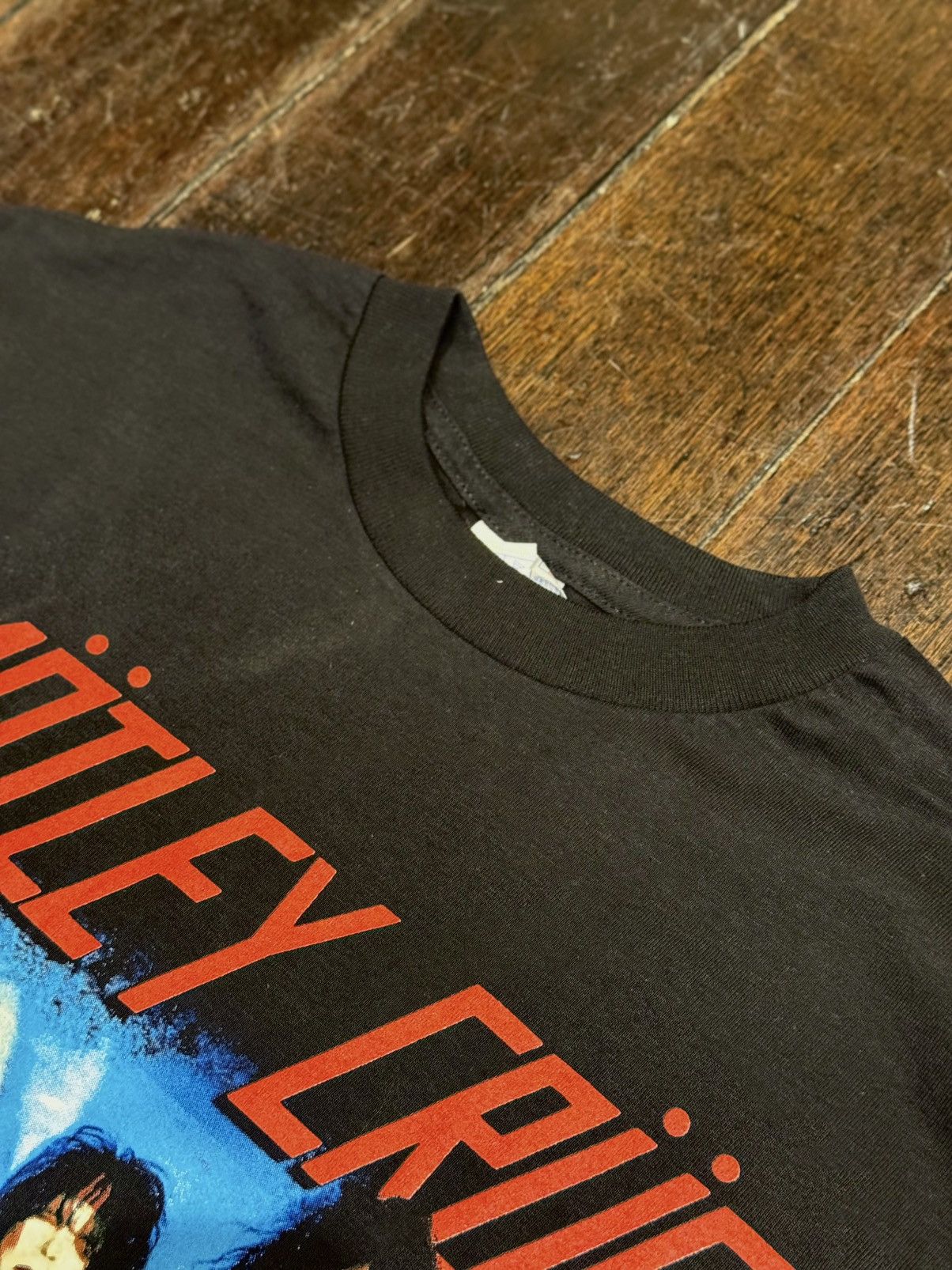 Band Tees × Vintage Motley Crue Vintage Band T-Shirt Tennessee River2004 Rock L Size US M / EU 48-50 / 2 - 4 Thumbnail