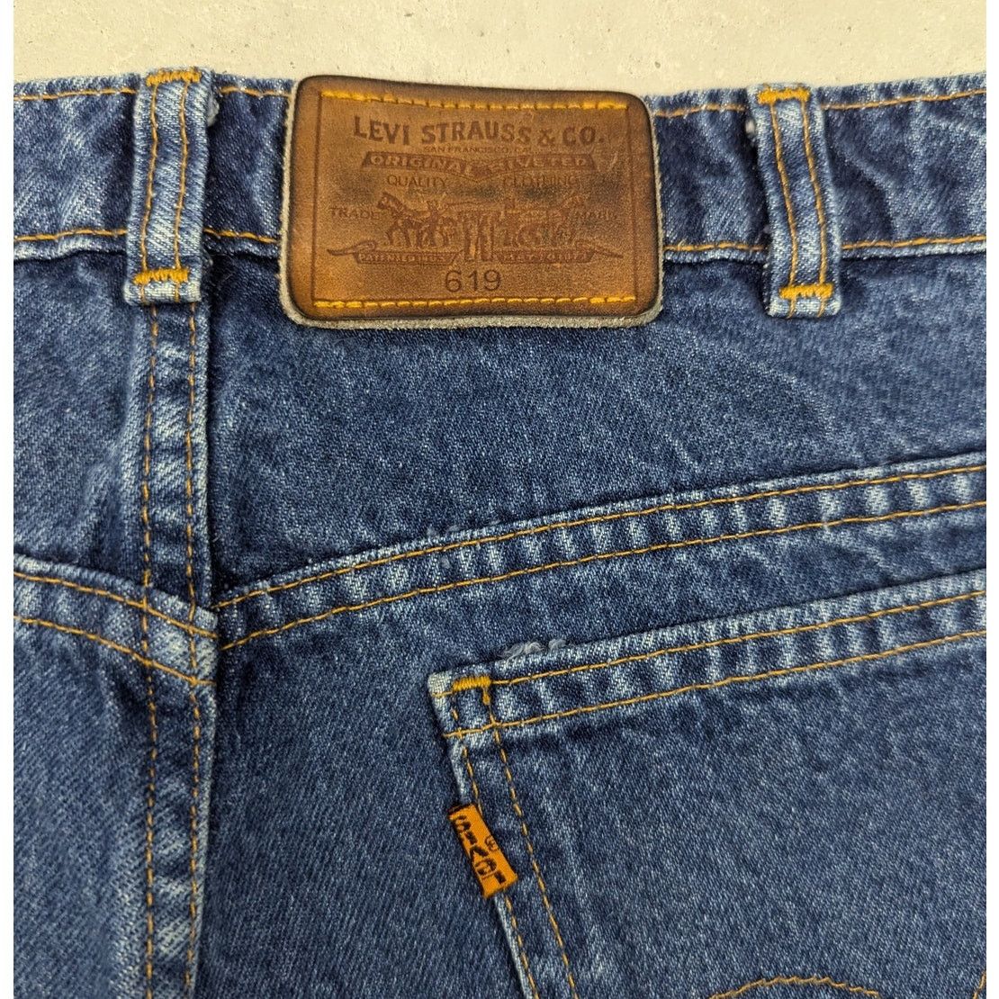 Levi's × Levi's Vintage Clothing × Vintage Vintage Levis 619 Made in Canada Orange Tab Blue Jeans Size US 32 / EU 48 - 3 Thumbnail