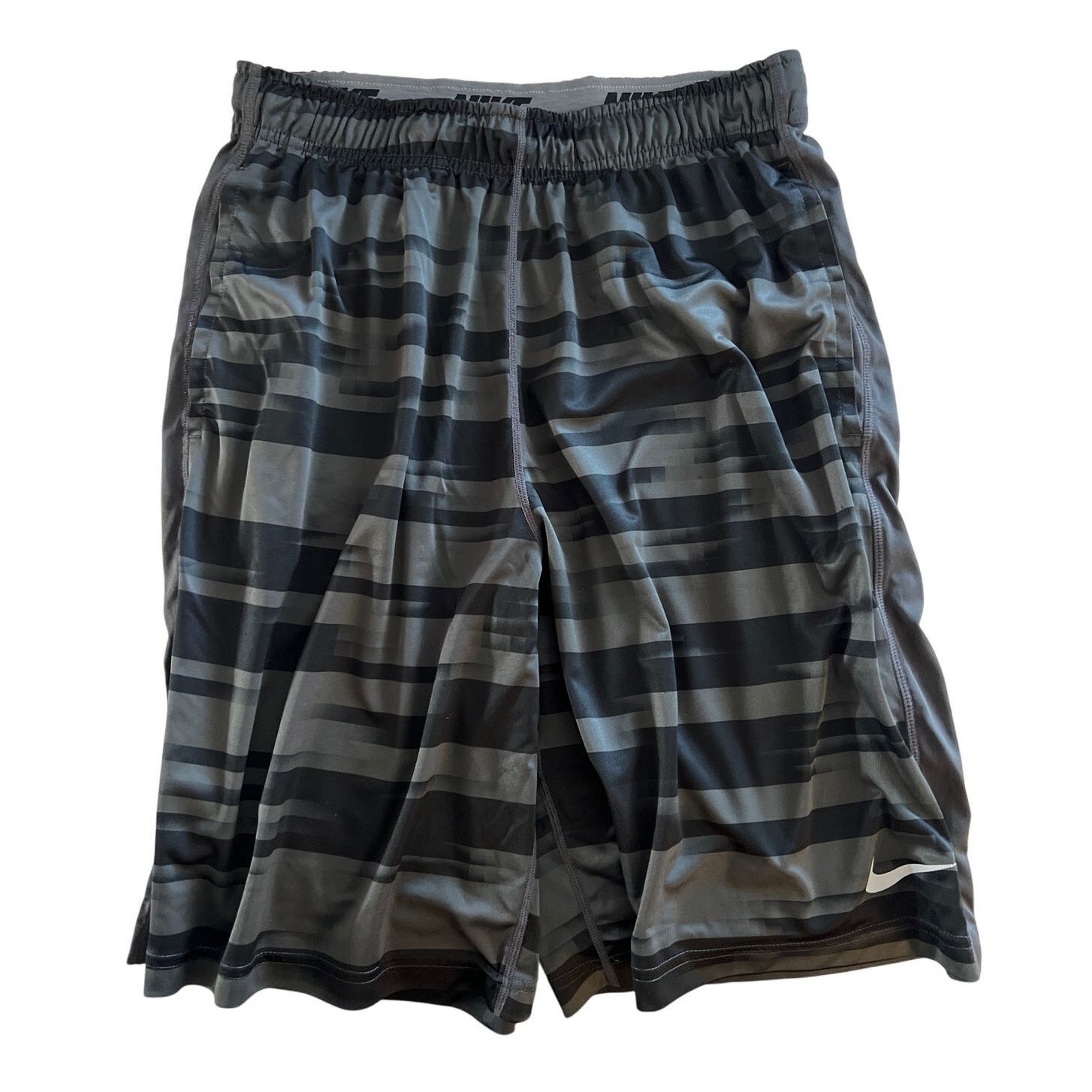 Nike Nike Dri Fit Basketball Soccer Shorts Medium 10 in inseam Size US 32 / EU 48 - 1 Thumbnail