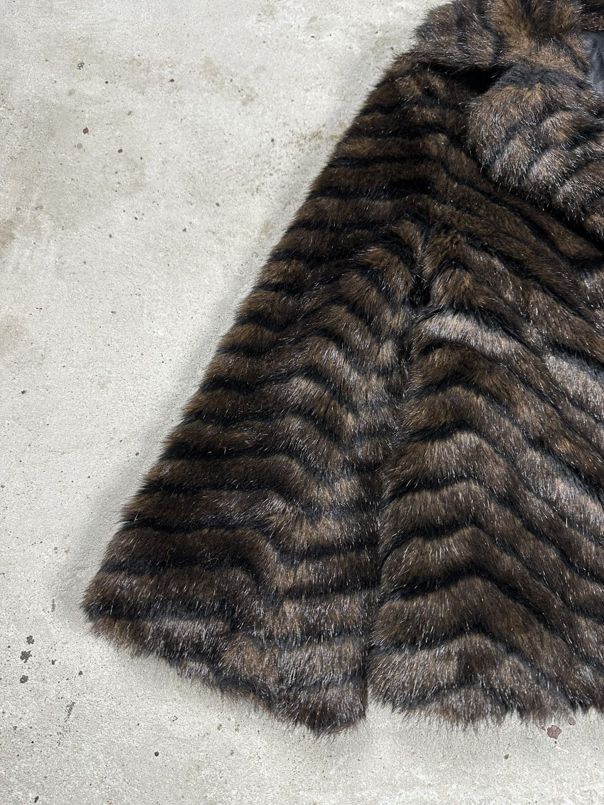 If Six Was Nine × Japanese Brand × Le Grande Bleu (L.G.B.) Vintage Y2K Faux Fur Brown Jacket Japanese Style Size US XS / EU 42 / 0 - 3 Thumbnail