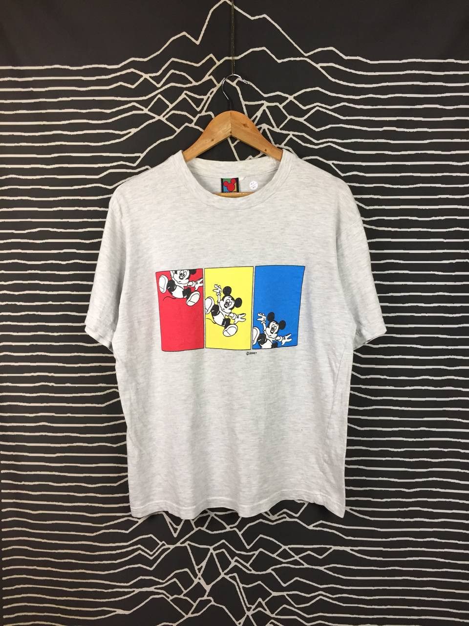 Mickey Mouse Vtg Disney Mickey Unlimited Triple Panel Mickey Cartoon Tee Size US M / EU 48-50 / 2 - 2 Thumbnail
