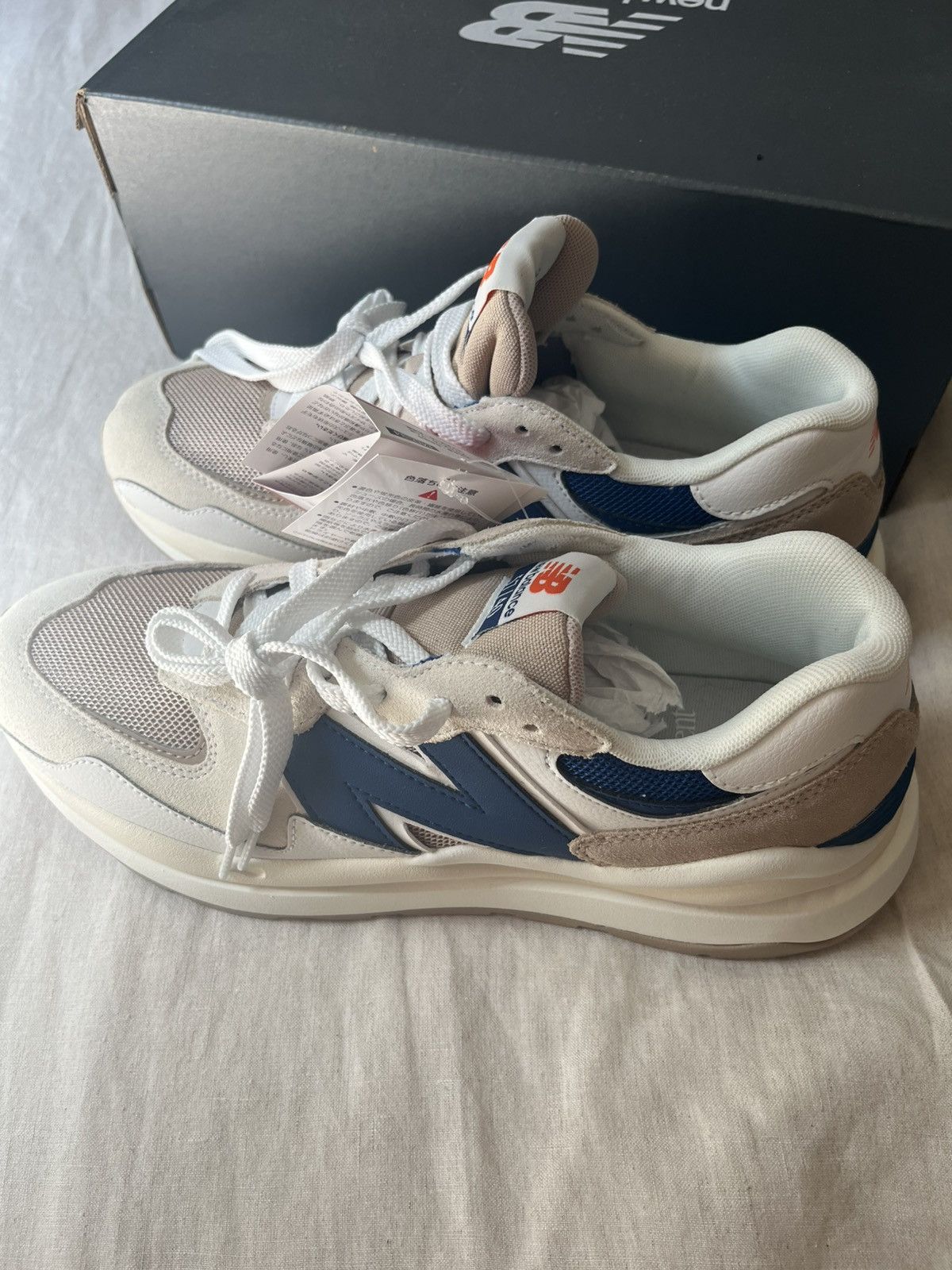 New Balance New Balance 57/40 Size US 11 / EU 44 - 3 Thumbnail