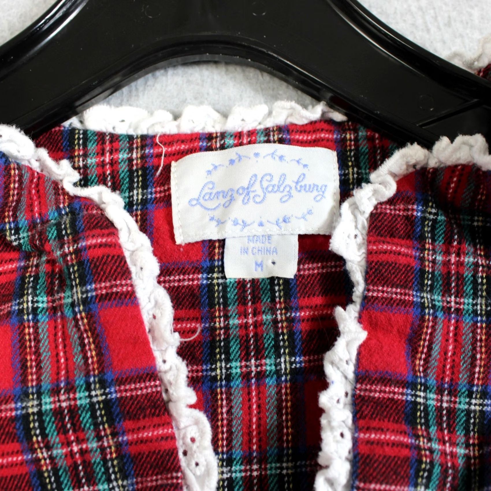 Vintage Lanz of Salzburg Gown Women M Red Plaid Flannel Long Sleeve Sleepwear 100% Cotton Button Closure V-Neck Holiday Winter Womens Size M / US 6-8 / IT 42-44 - 3 Thumbnail