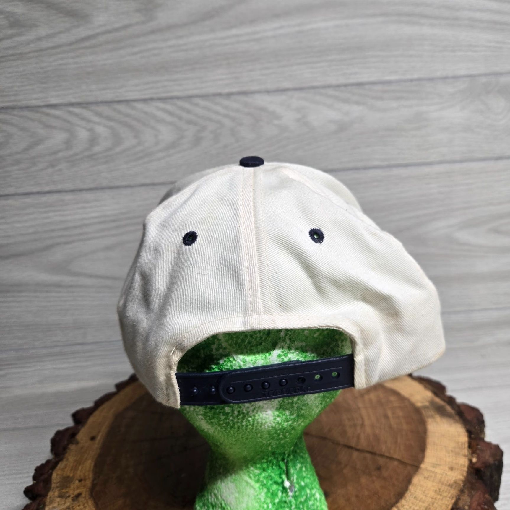 Vintage VINTAGE Hat Bowles Stanley General Contractors Snapback Cap Adults One Size White Polyester Knit Adjustable Cap Men Size ONE SIZE - 3 Thumbnail