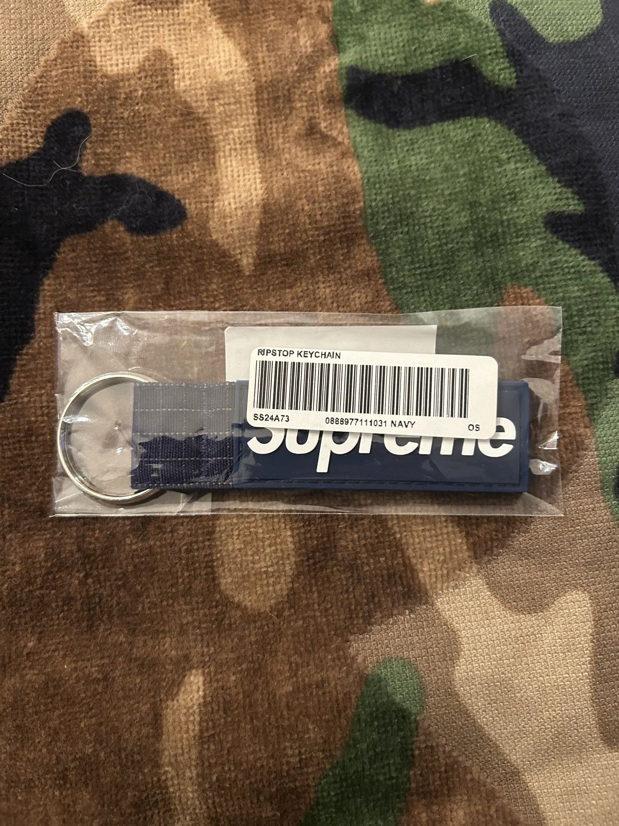 Supreme Supreme Ripstop Keychain Navy SS24 Size ONE SIZE - 3 Thumbnail