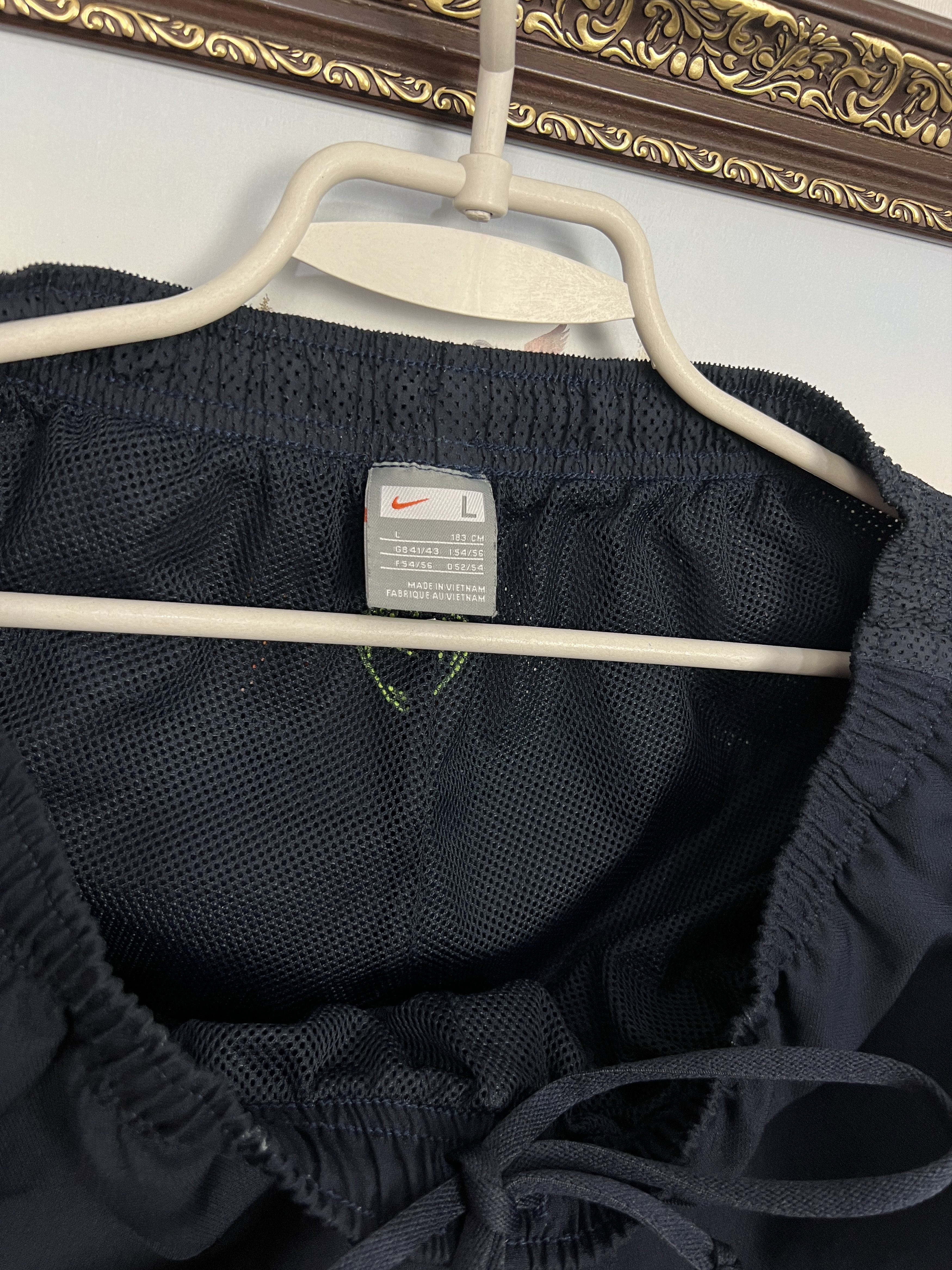 Nike Vintage Nike FC Barcelona Football Pants Soccer Sweatpants Size US 34 / EU 50 - 8 Thumbnail