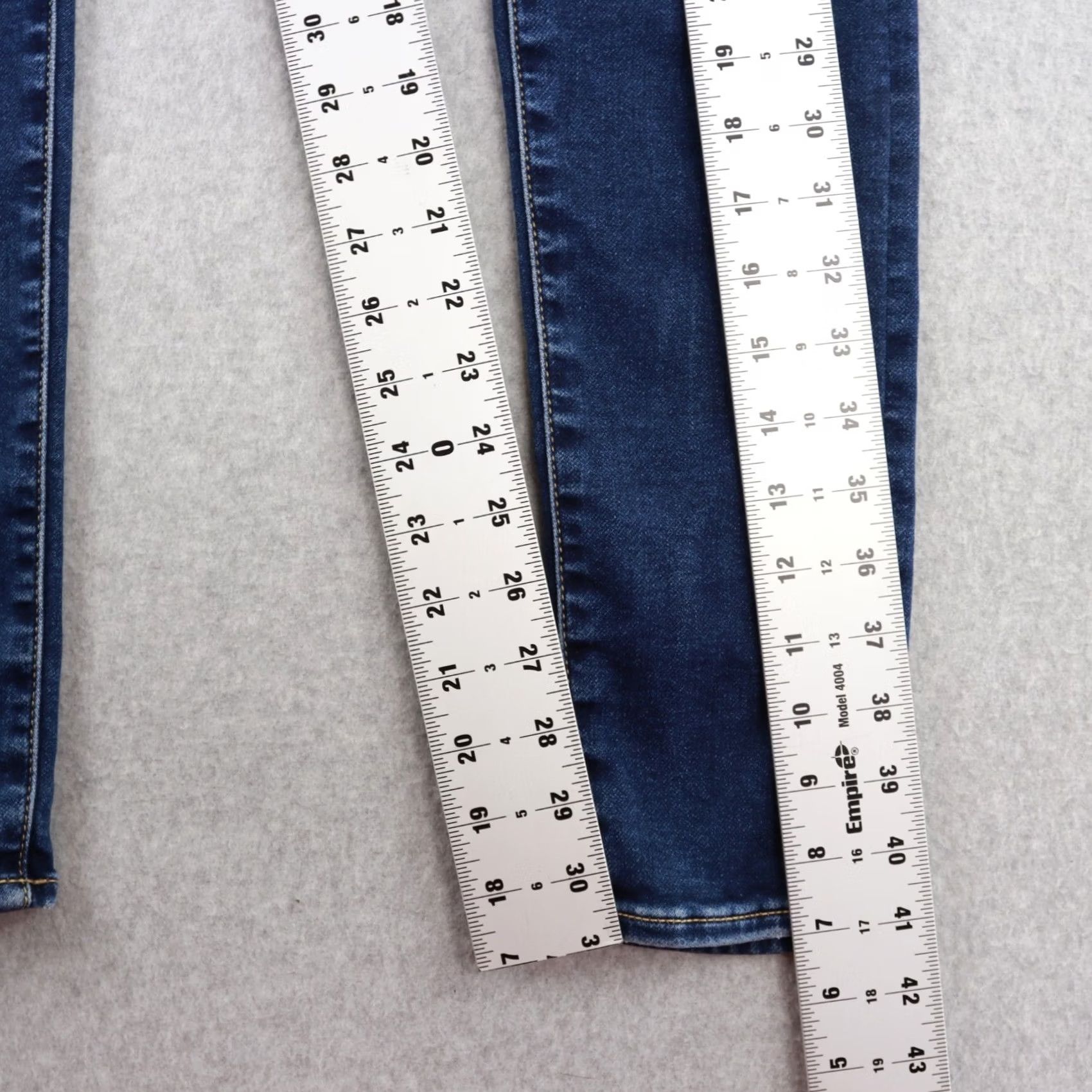 American Eagle Outfitters American Eagle Hi Rise Jegging Women's Size 6 Distressed Stretch Denim Jeans Blue Medium 90s Not Applicable Size 28" / US 6 / IT 42 - 6 Thumbnail
