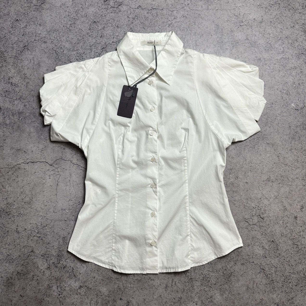 Prada NEW Prada Rare Button Ups Shirt Size M / US 6-8 / IT 42-44 - 1 Thumbnail