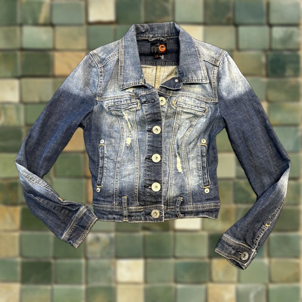 Guess VINTAGE GUESS Cropped Jean Jacket Small S Women Distressed Denim 80’s 90’s Y2k Collared Button USA Denim Jacket Women Size 28" / US 6 / IT 42 - 1 Thumbnail