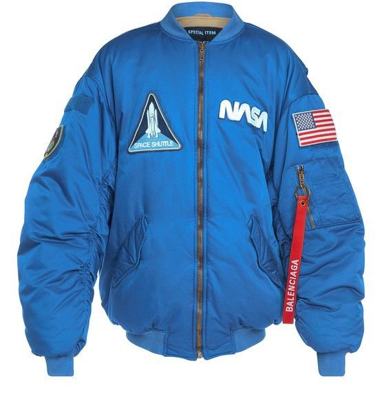 Balenciaga × NASA Balenciaga x NASA oversized satin bomber jacket special item Size US S / EU 44-46 / 1 - 1 Thumbnail