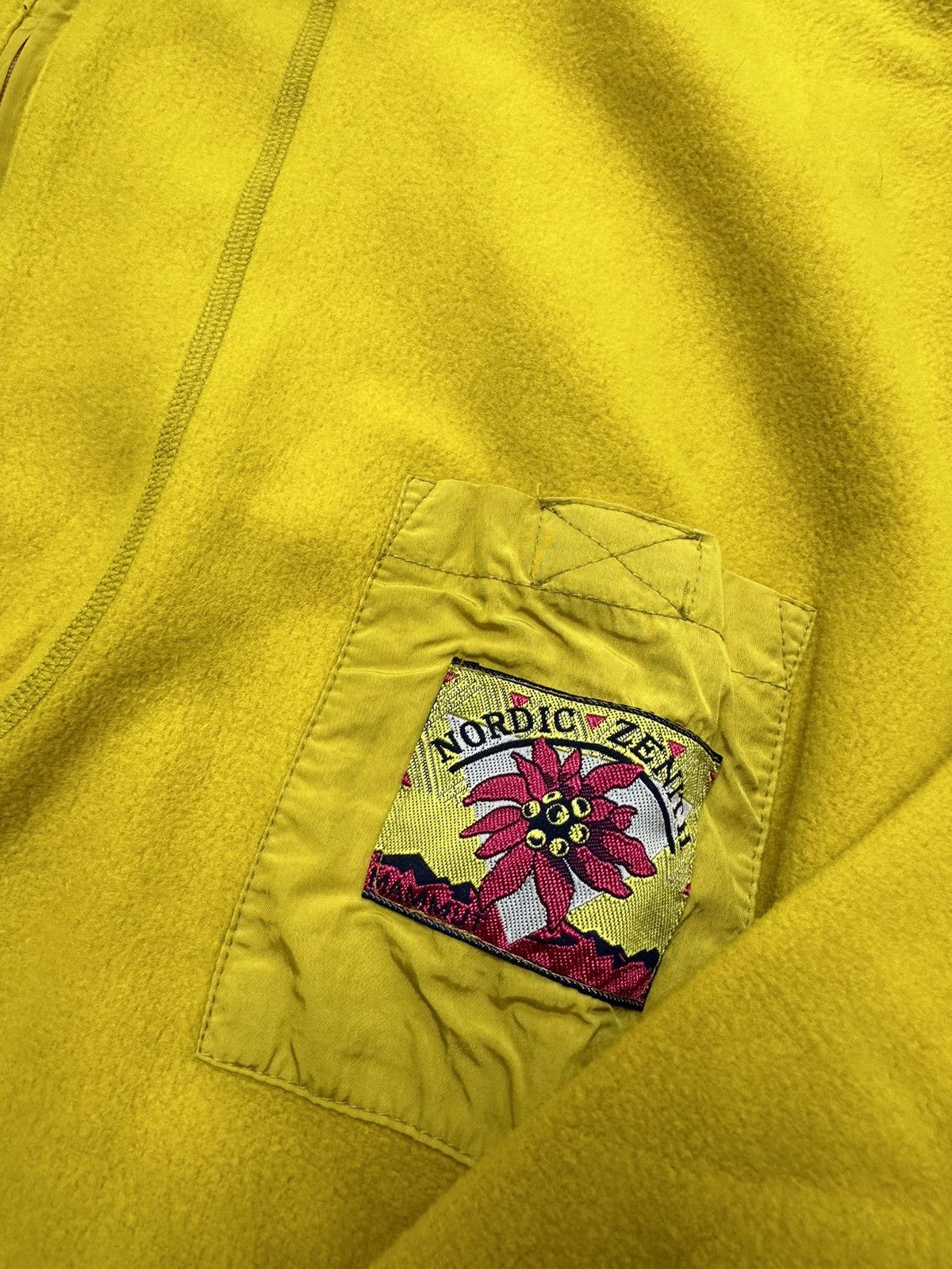 Mammut Mammut fleece vintage Size US M / EU 48-50 / 2 - 4 Thumbnail