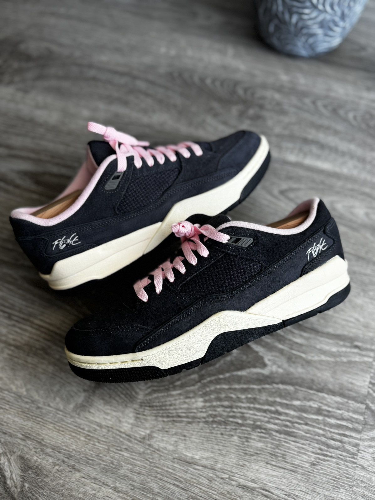 Jordan Brand Jordan Flight Court Neapolitan Black / Pink Size US 8 New Size US 8 / EU 41 - 4 Thumbnail