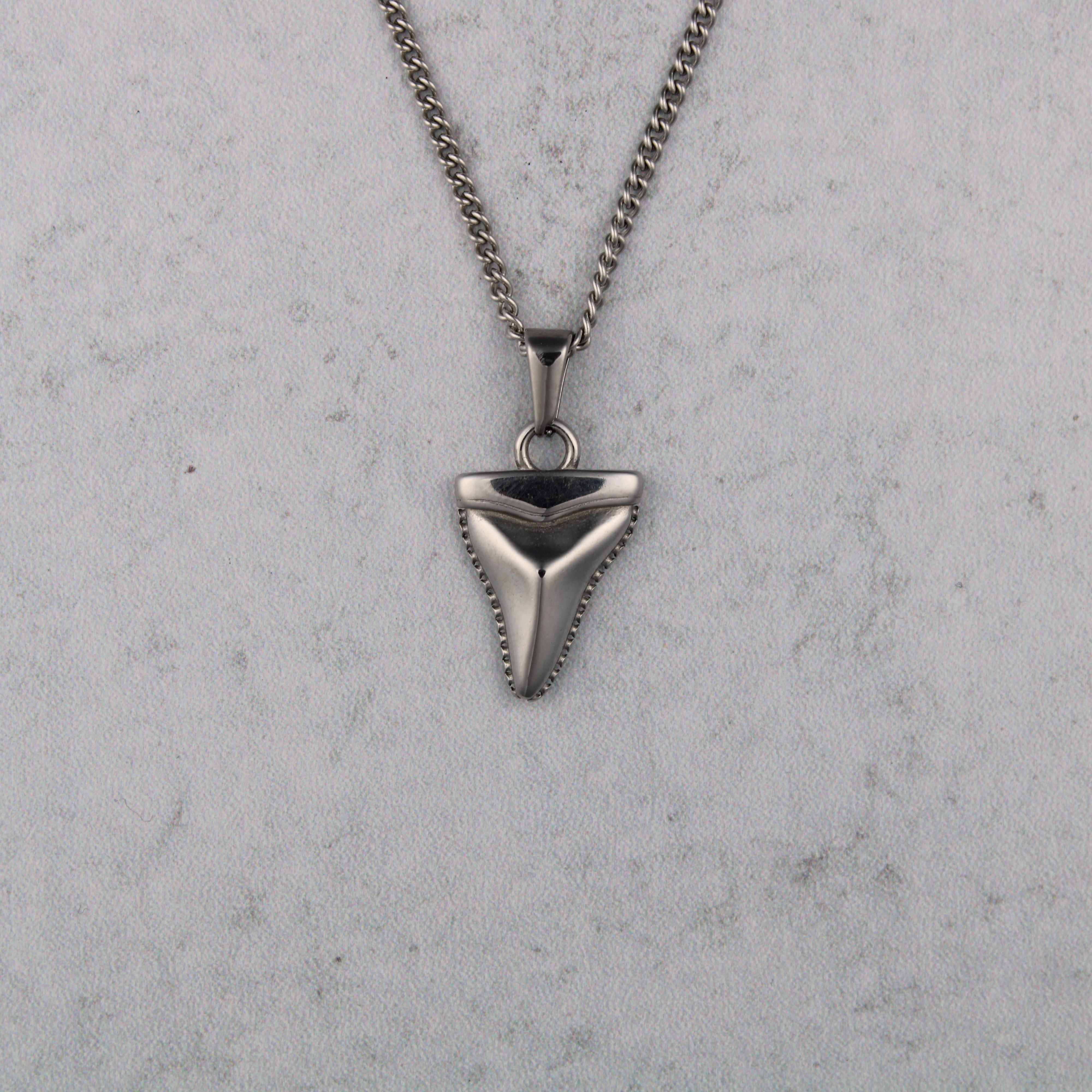 Jewelry Silver Shark Tooth Pendant Chain Necklace Size ONE SIZE - 4 Thumbnail