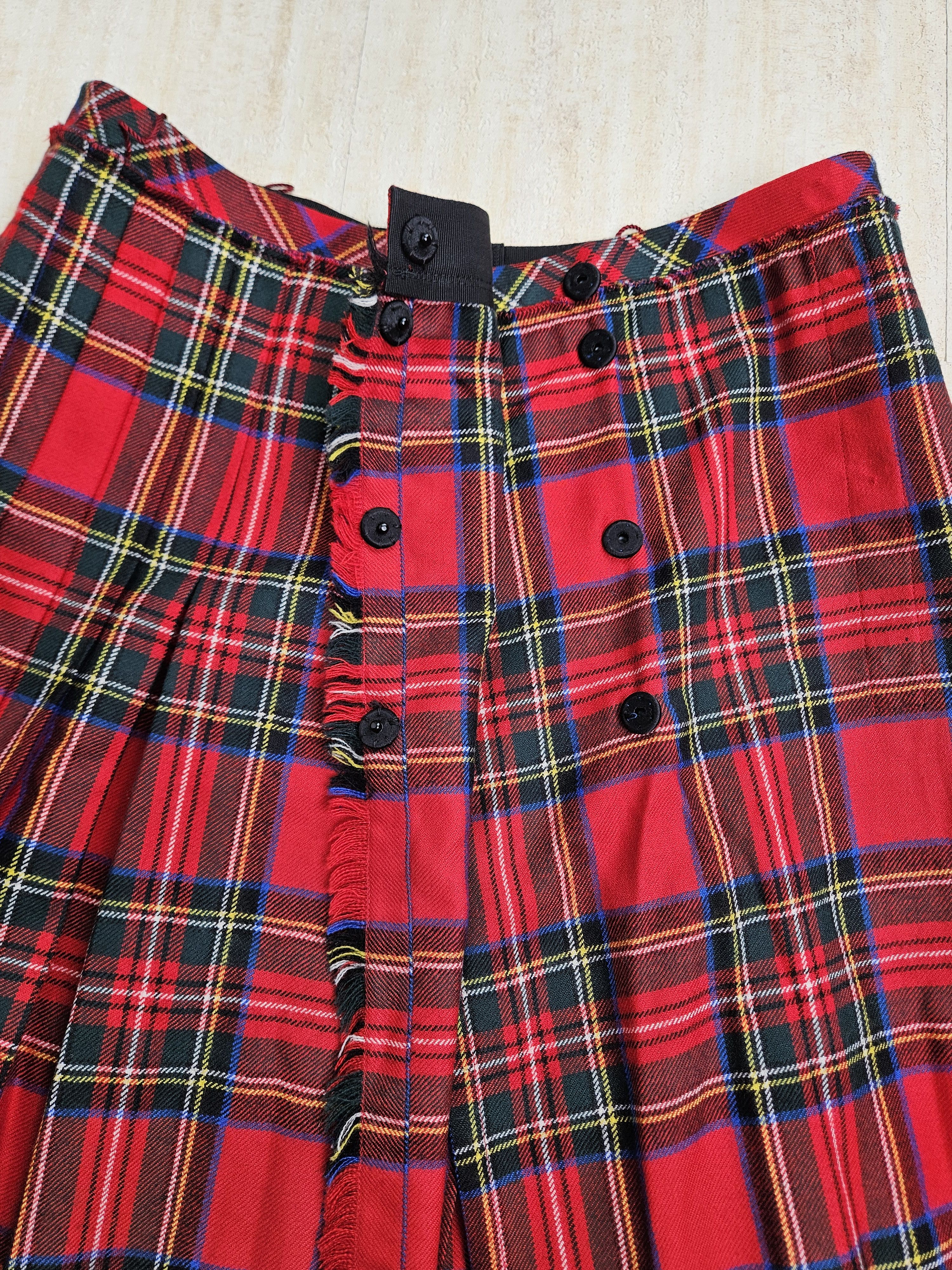 Dolce & Gabbana Red Plaided A-Line Pleated Skirt Size S / US 4 / IT 40 - 3 Thumbnail