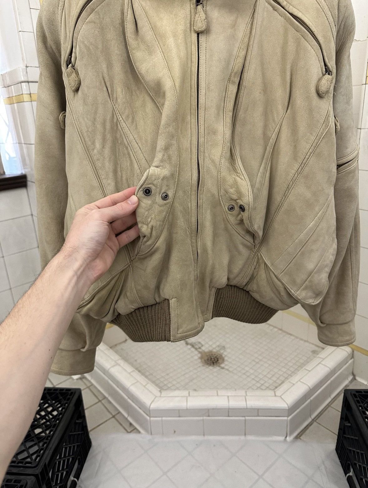 Vintage Vintage 80’s American Designer Suede Cargo Bomber Jacket Size US XL / EU 56 / 4 - 5 Thumbnail